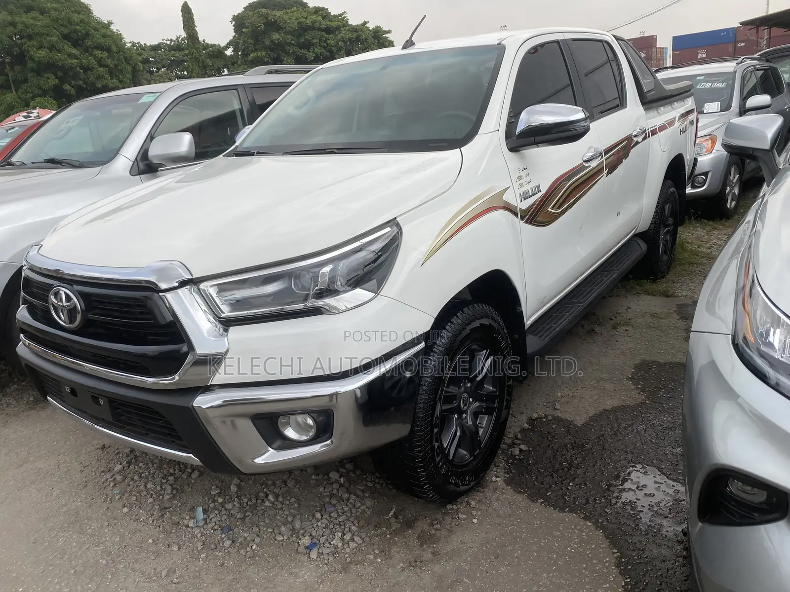 Toyota Hilux 2024 White
