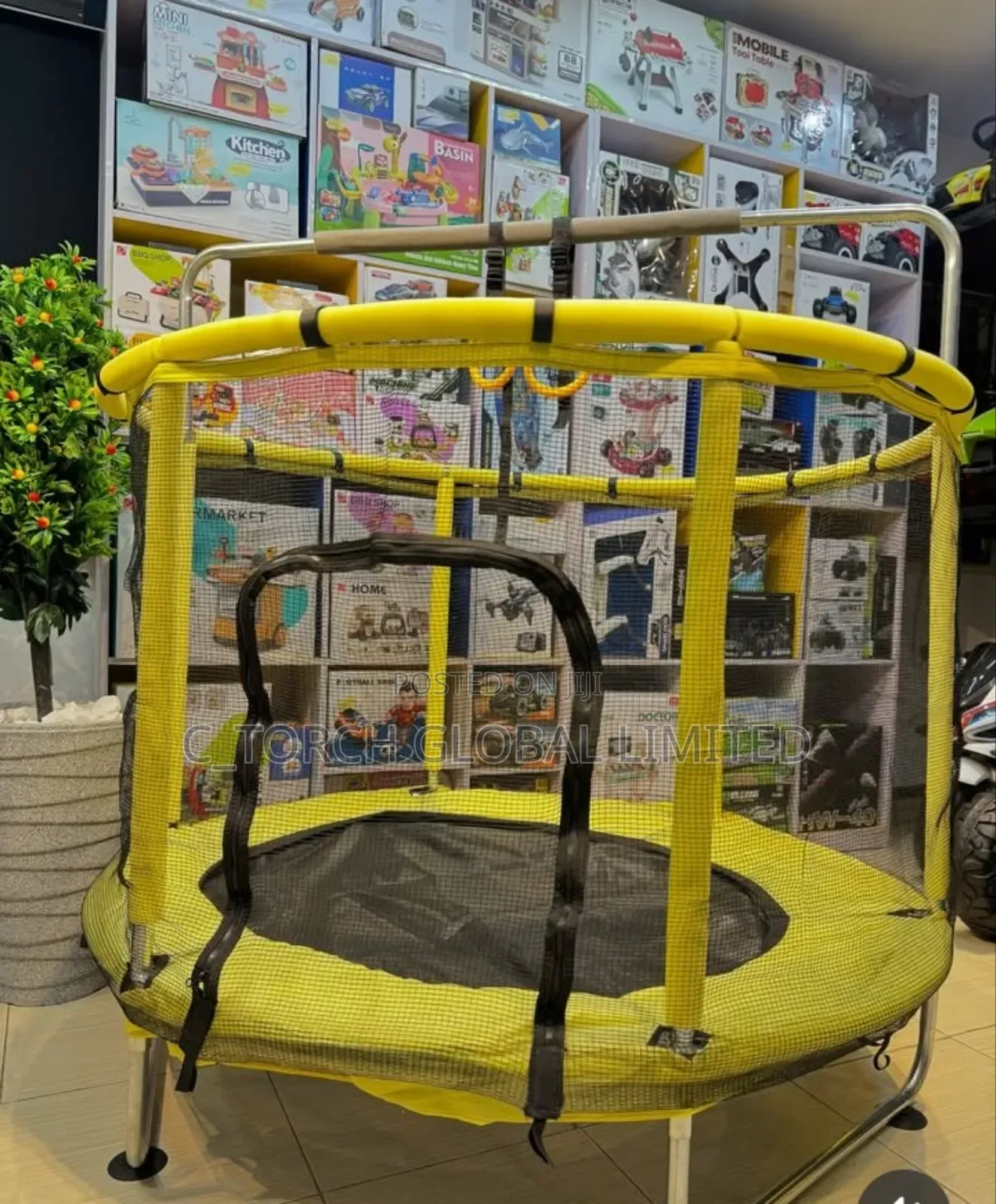 Scooter  
Tricycle 
Trampolin