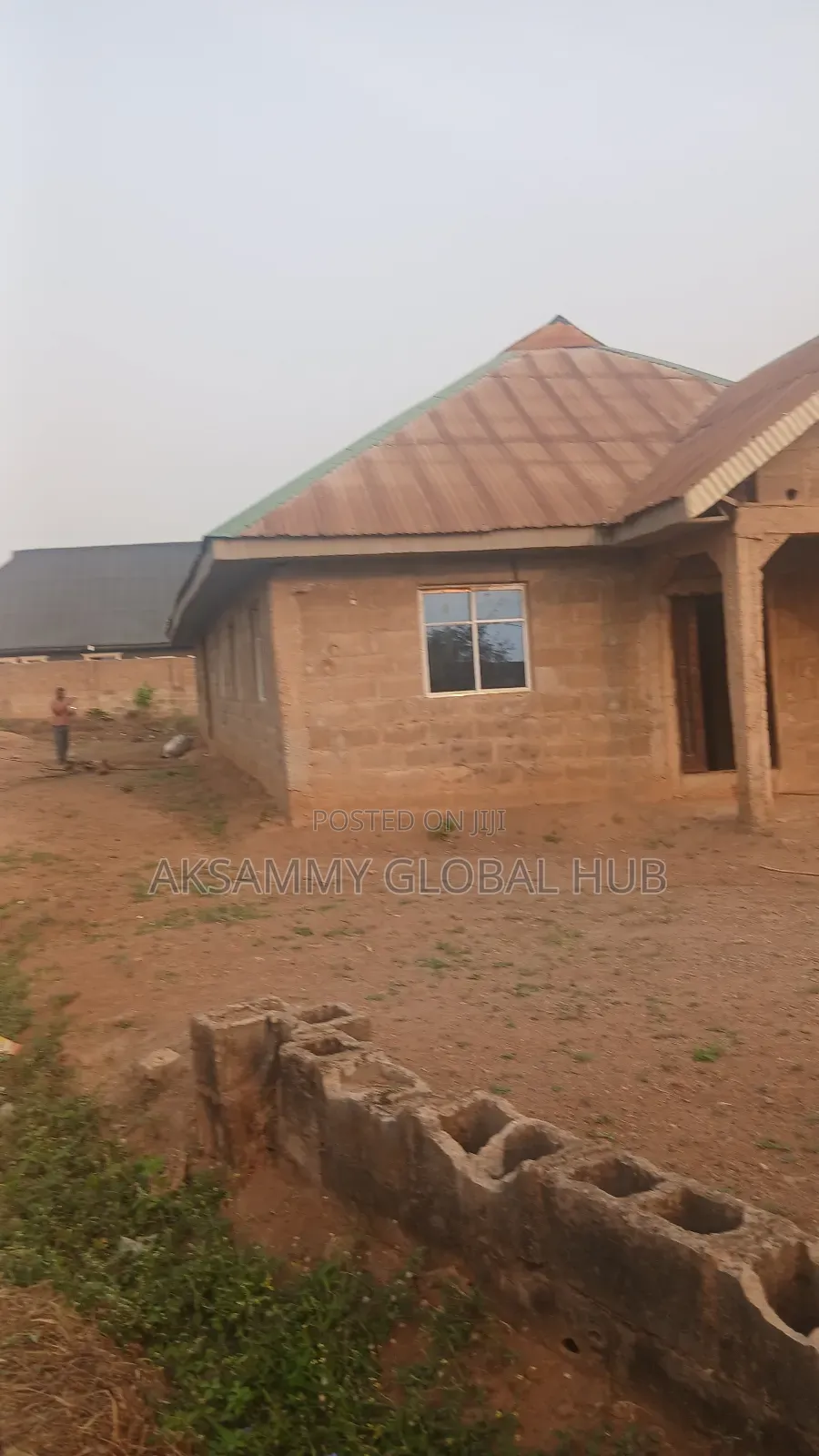 10bdrm Bungalow in Ajia, Ibadan for sale