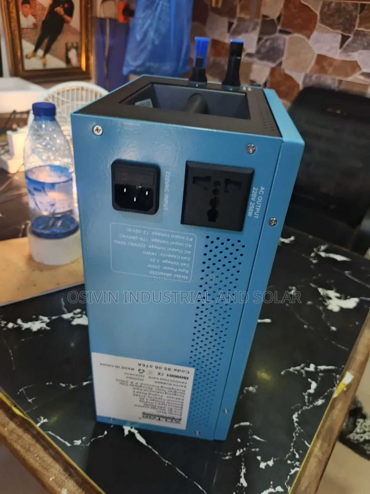 1kwh Energy Bean All in One Solar Generator With 200w Solar Panel 1pc