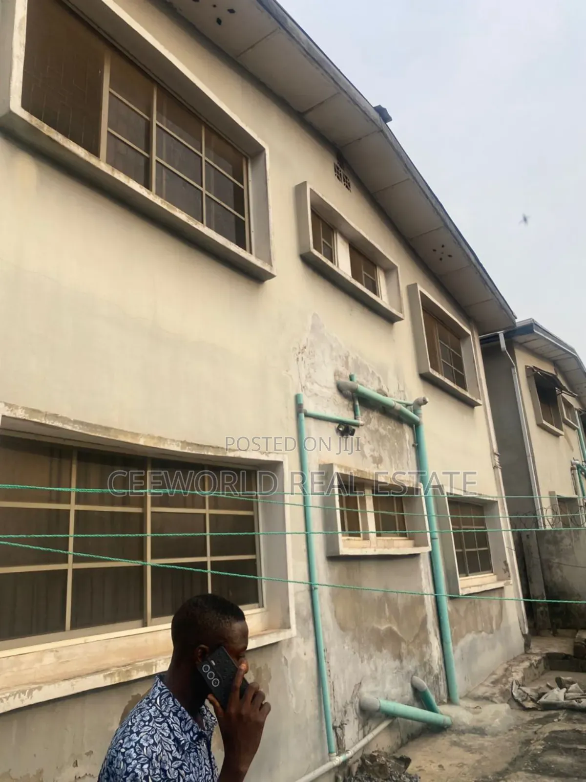 3bdrm Block of Flats in Felele Challenge for sale