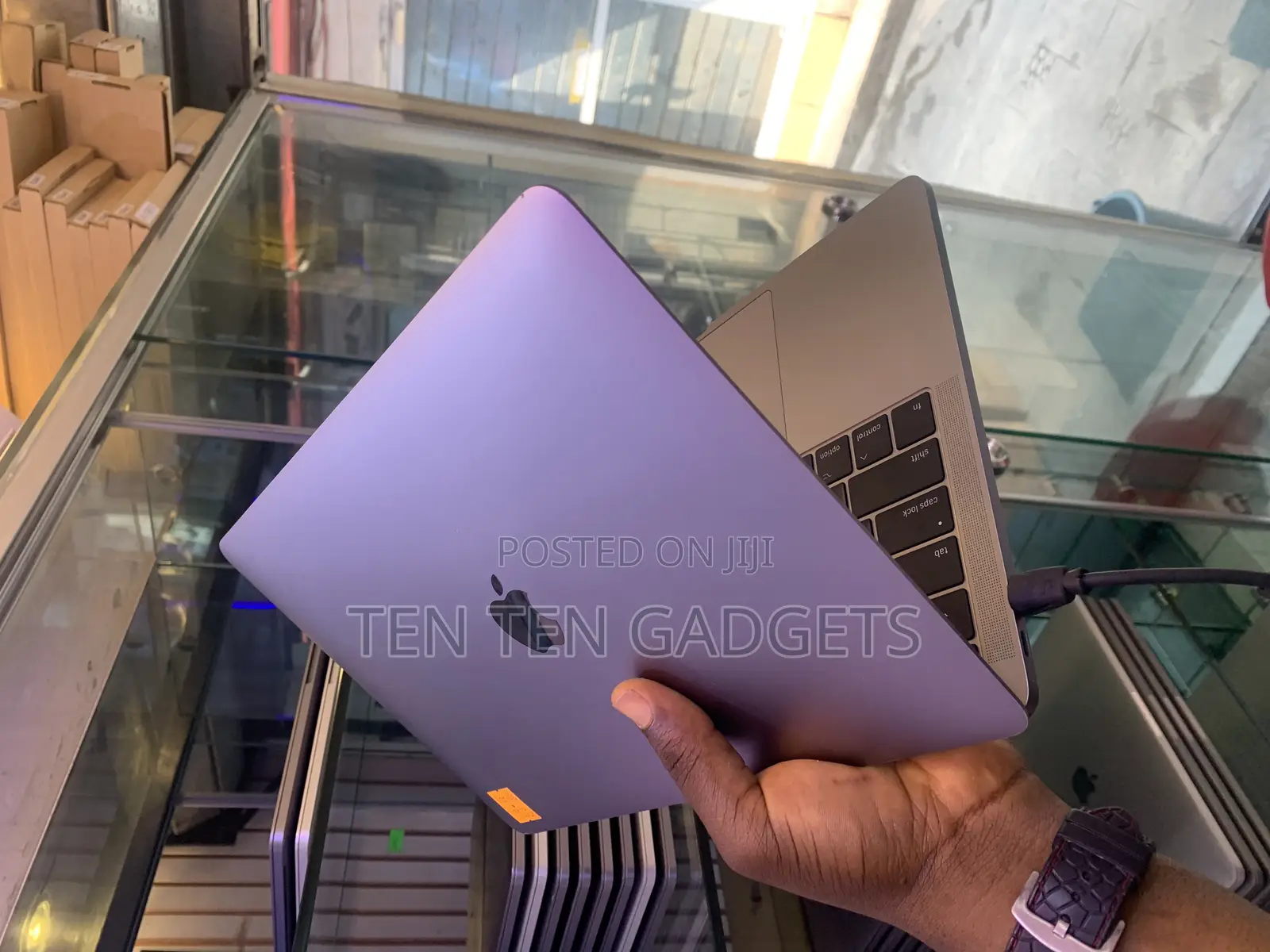 Laptop Apple MacBook Pro 2019 16GB Intel Core i5 SSD 256GB