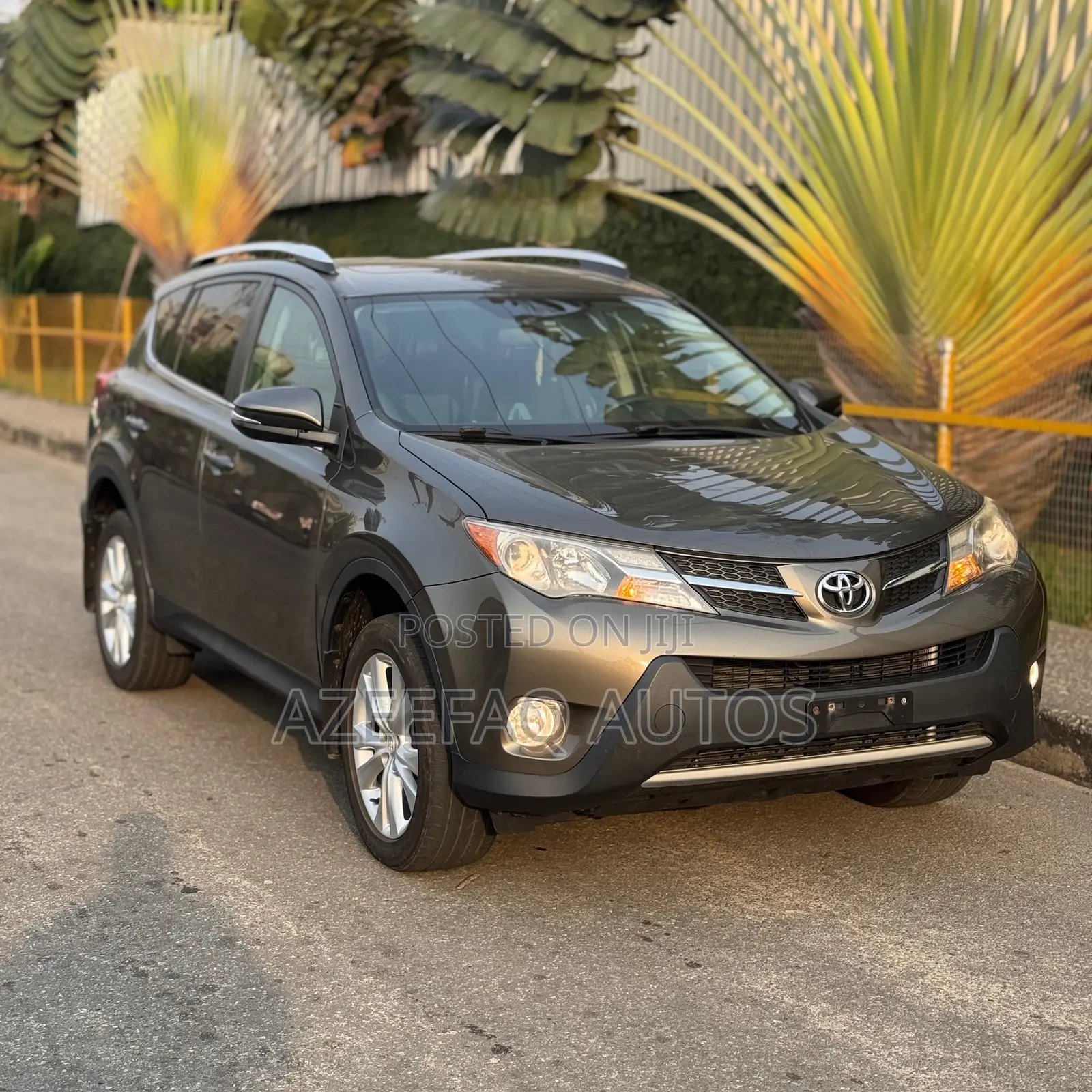 Toyota RAV4 Limited 4dr SUV AWD (2.5L 4cyl 6A) 2015 Brown