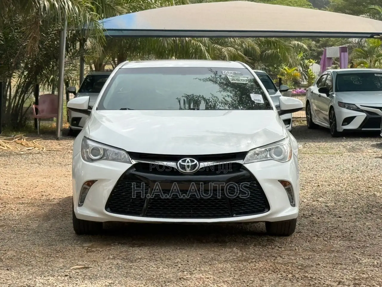 Toyota Camry XSE 4dr Sedan (2.5L 4cyl 6A) 2017 White