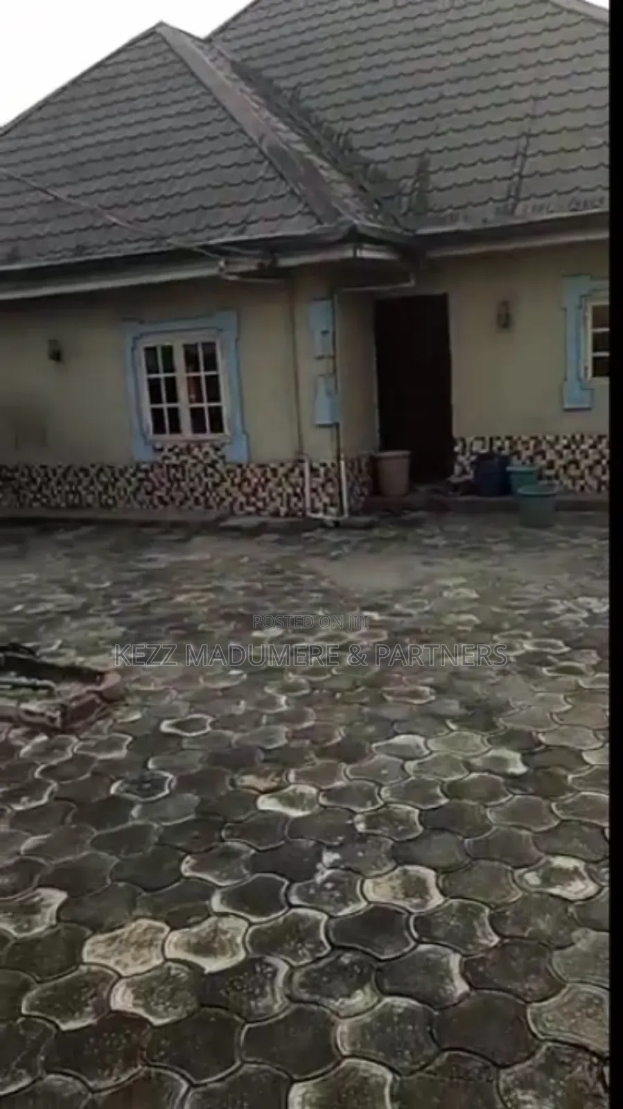 4bdrm Bungalow in Rumuduru Eneka Port for rent