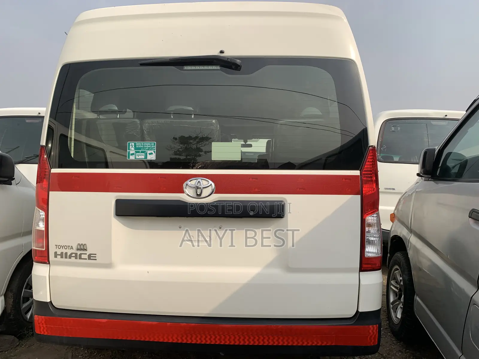 Toyota HiAce 2023 White