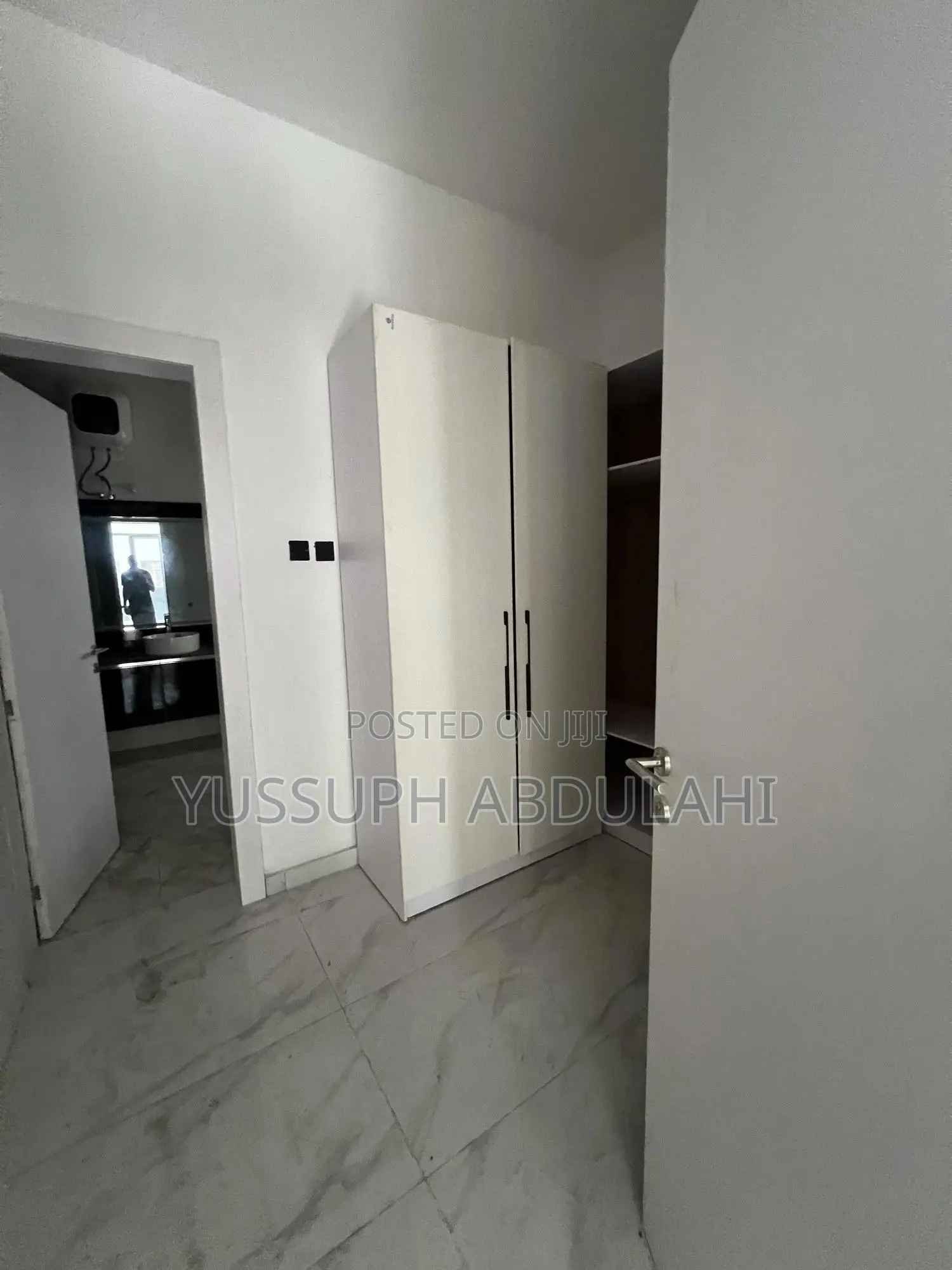 3bdrm Block of Flats in Ikeja Gra for sale