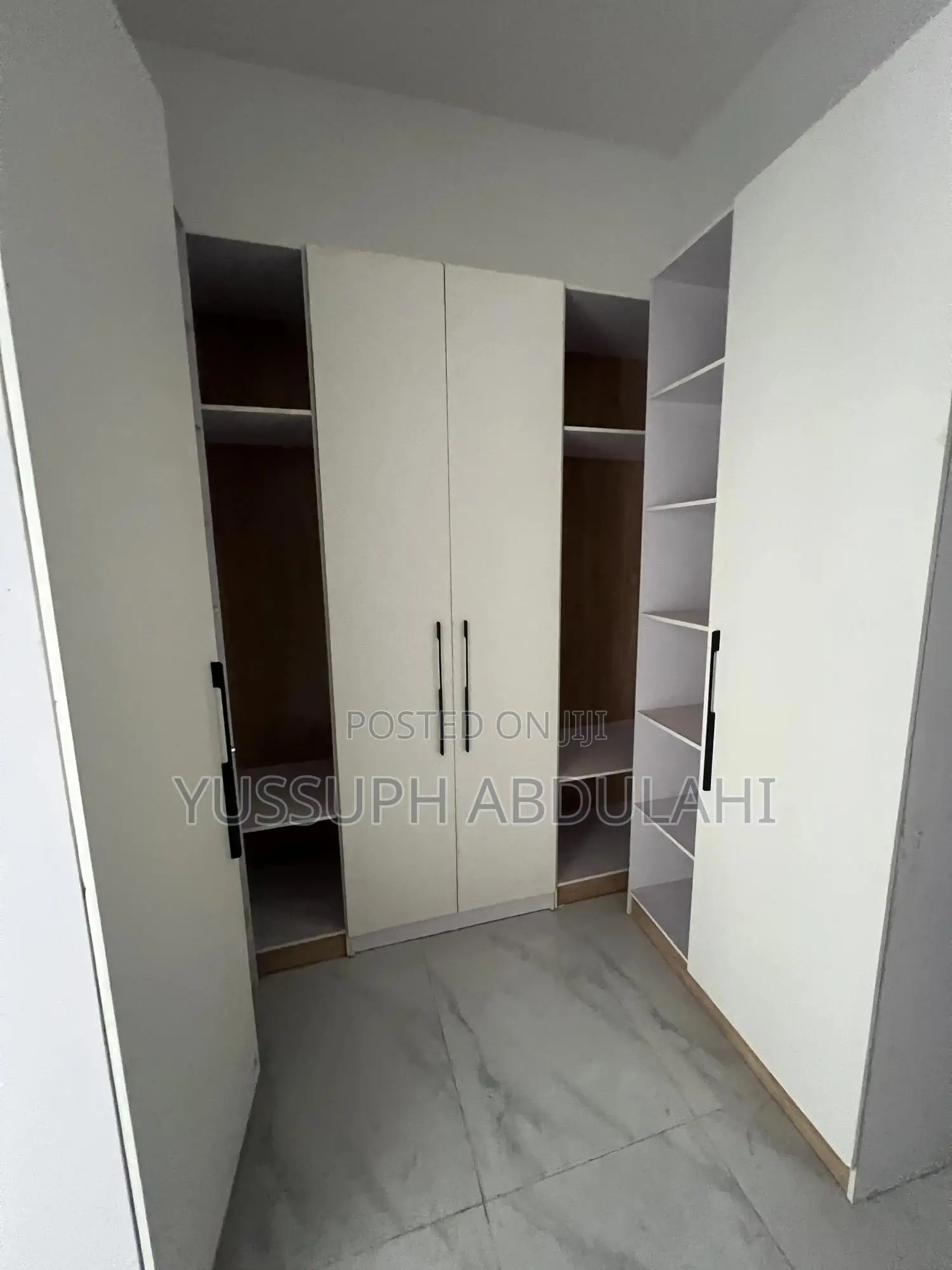 3bdrm Block of Flats in Ikeja Gra for sale