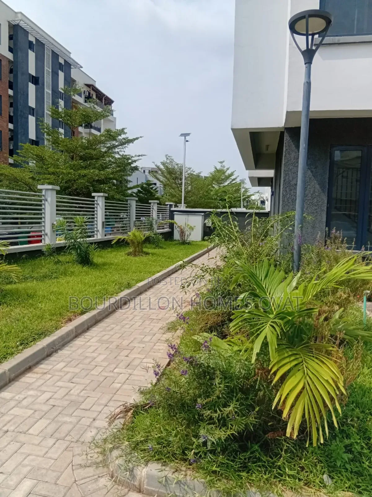 5bdrm House in Lekki Phase 1, Ofd, for rent