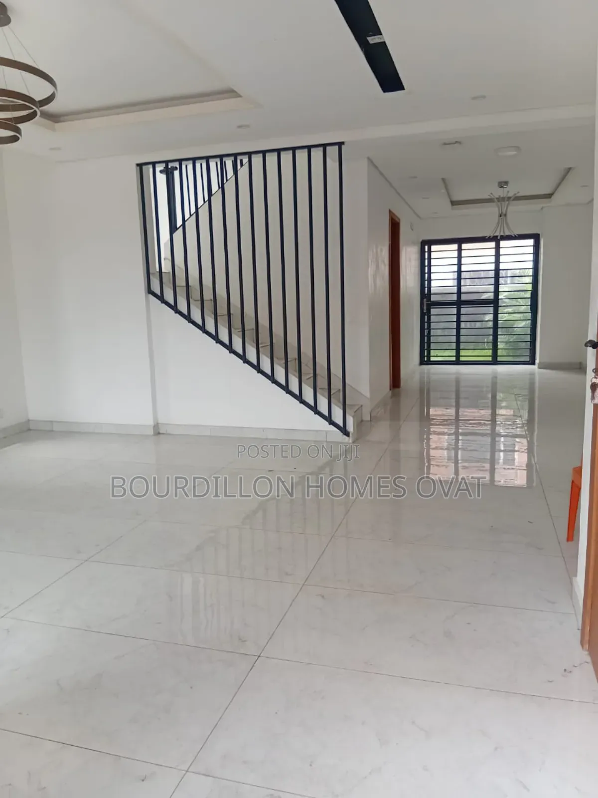 5bdrm House in Lekki Phase 1, Ofd, for rent