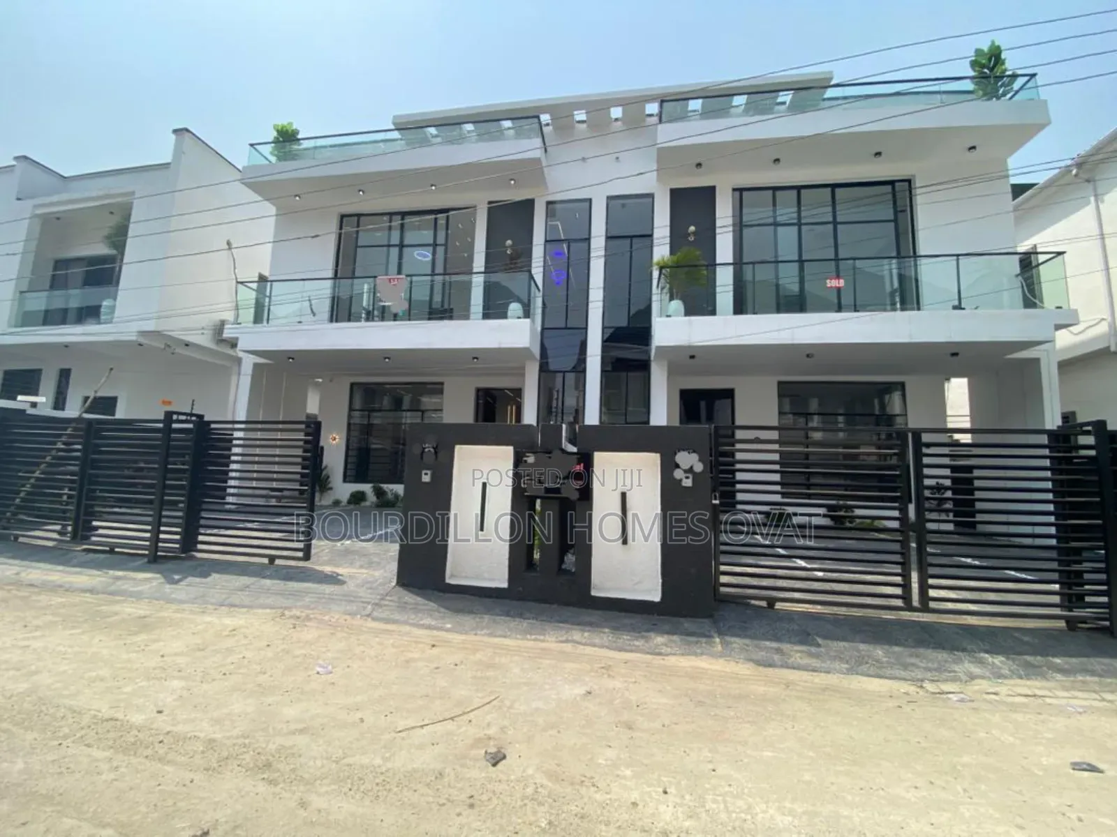 5bdrm Duplex in Ikota Lagos State for sale