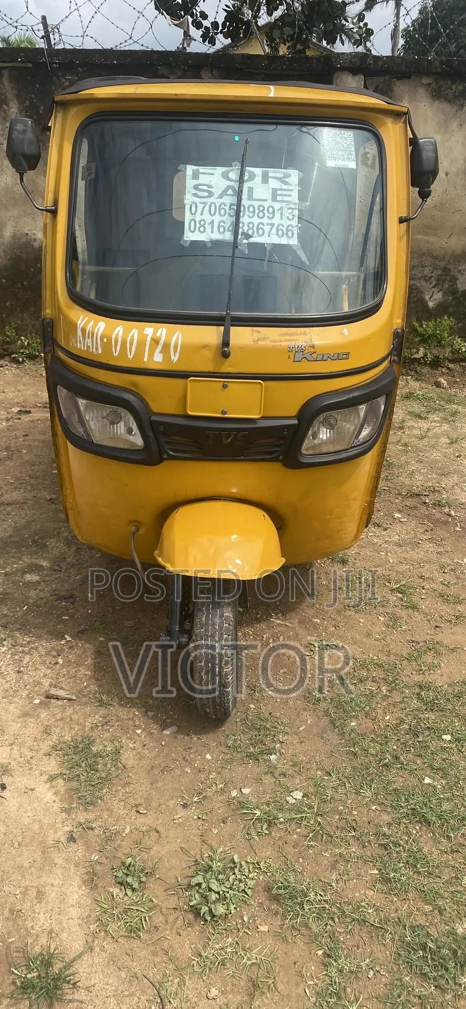 TVS King Cargo 2022 Yellow