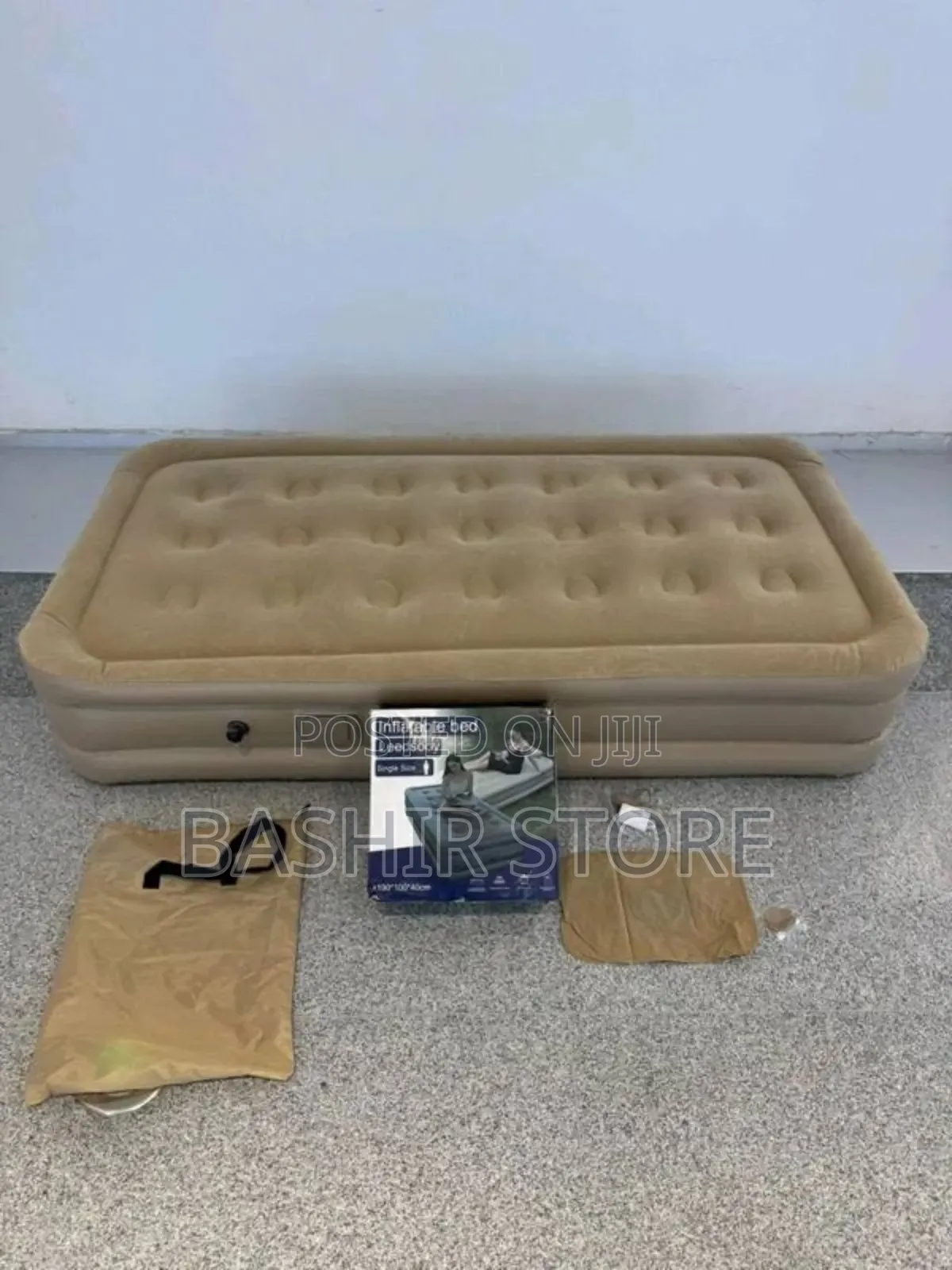 Single-Size Inflatable Air Bed