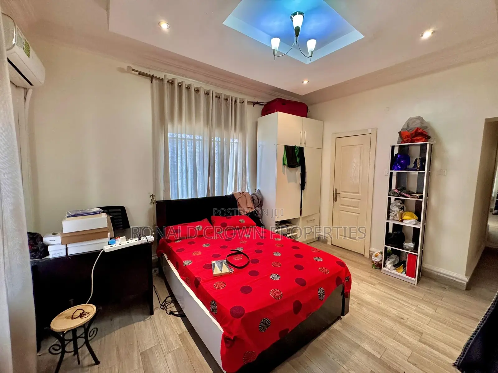 3bdrm Apartment in GRA Phase 1 for sale