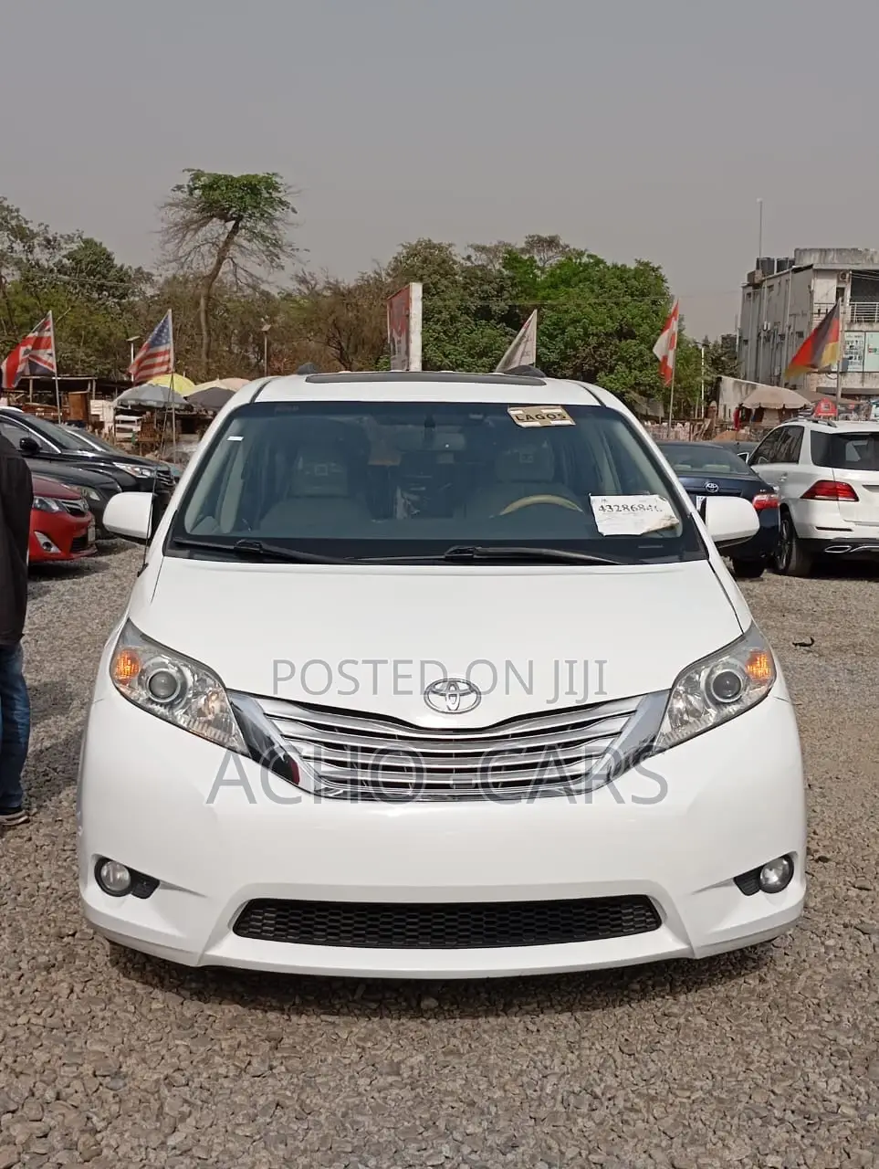 Toyota Sienna 2012 White