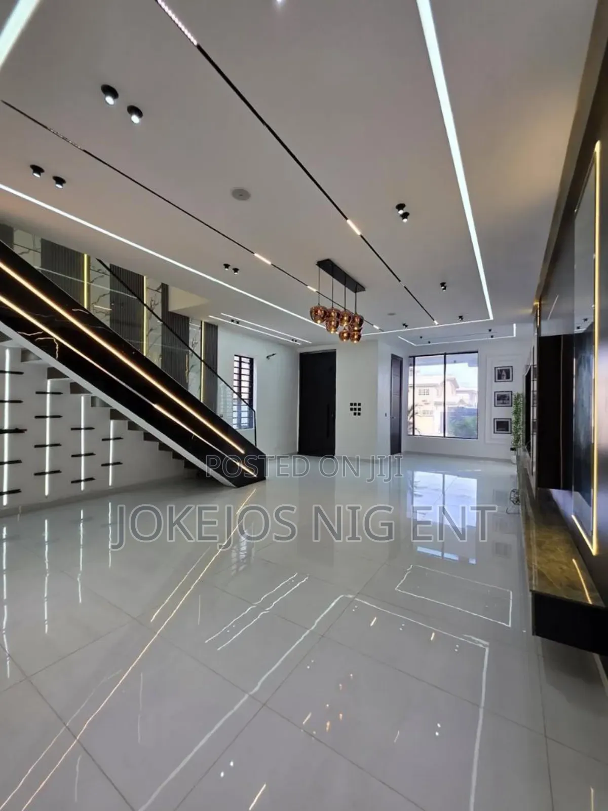 5bdrm Duplex in Ikota Gra for sale