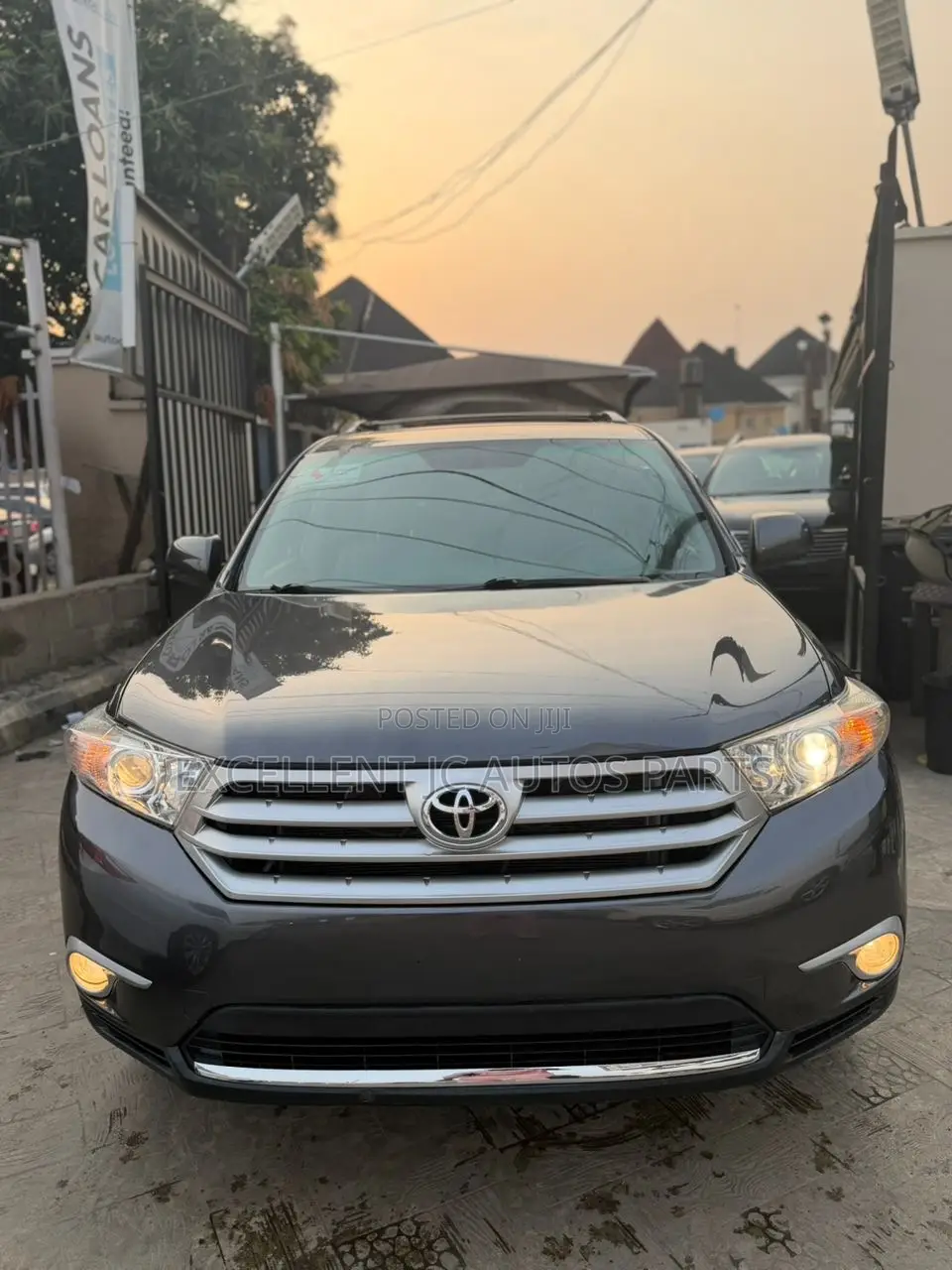 Toyota Highlander Limited 2012 Gray