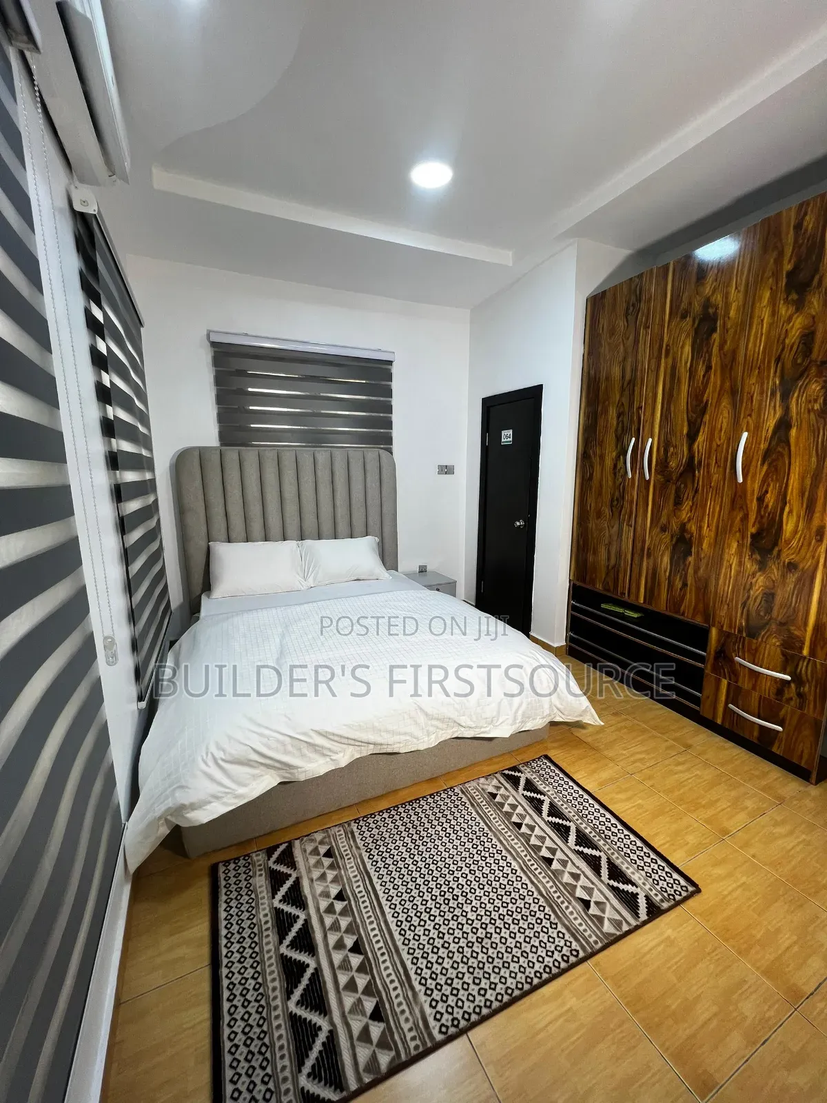 2/3 Bedroom Duplex Located In A Very Secured Estate In Maryland