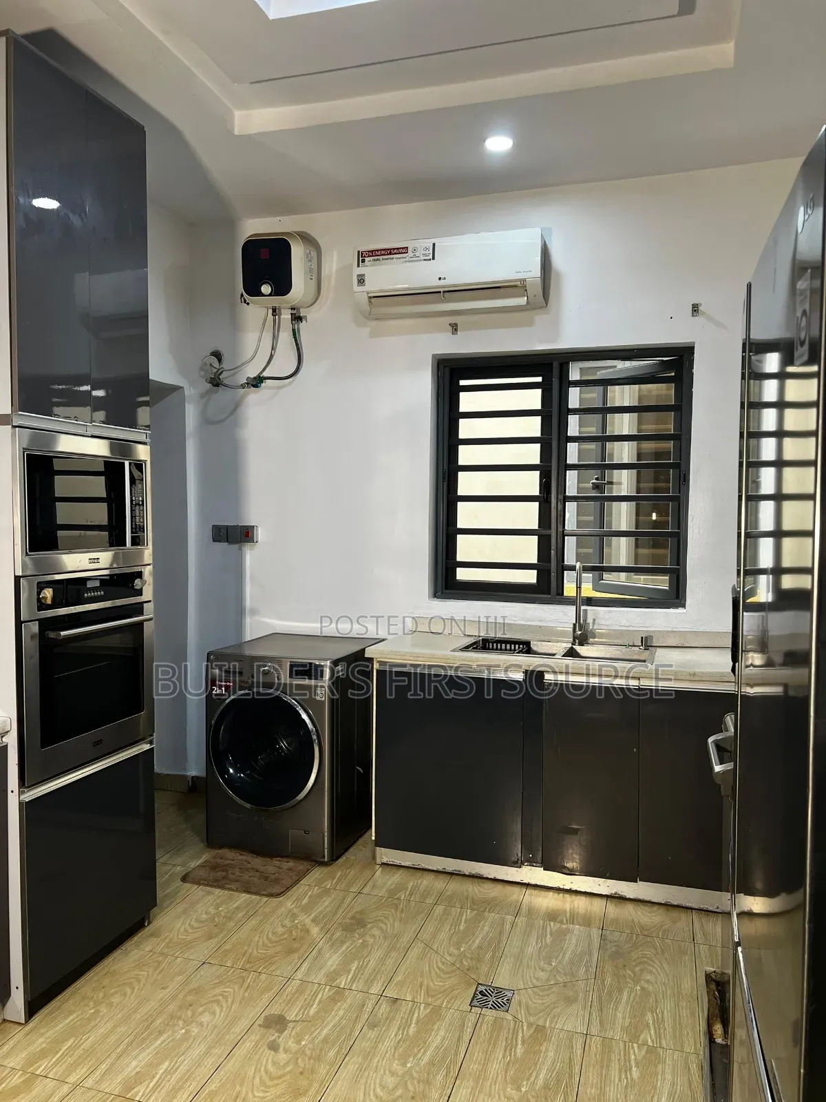 2/3 Bedroom Duplex Located In A Very Secured Estate In Maryland