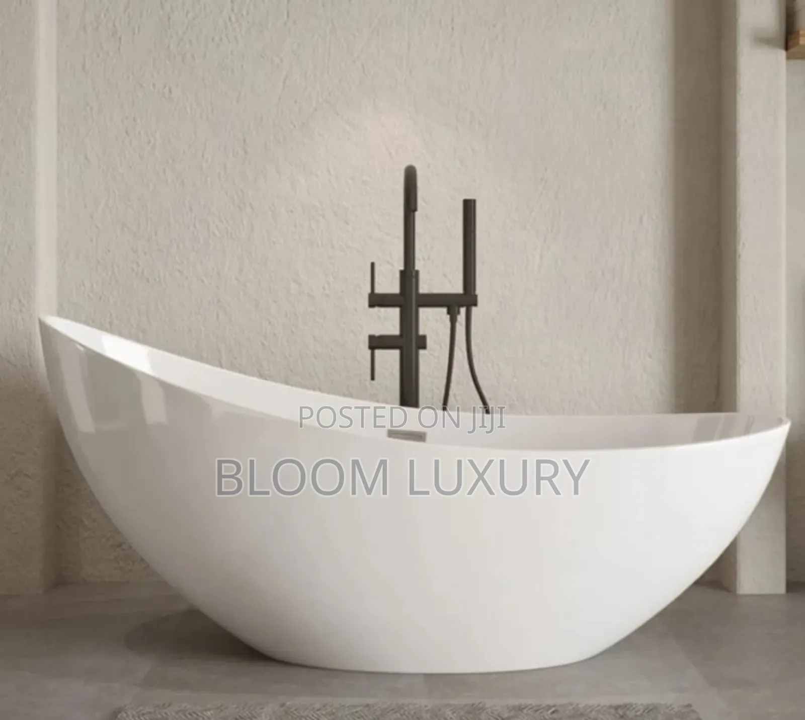 Freestand Acrylic Bathtub