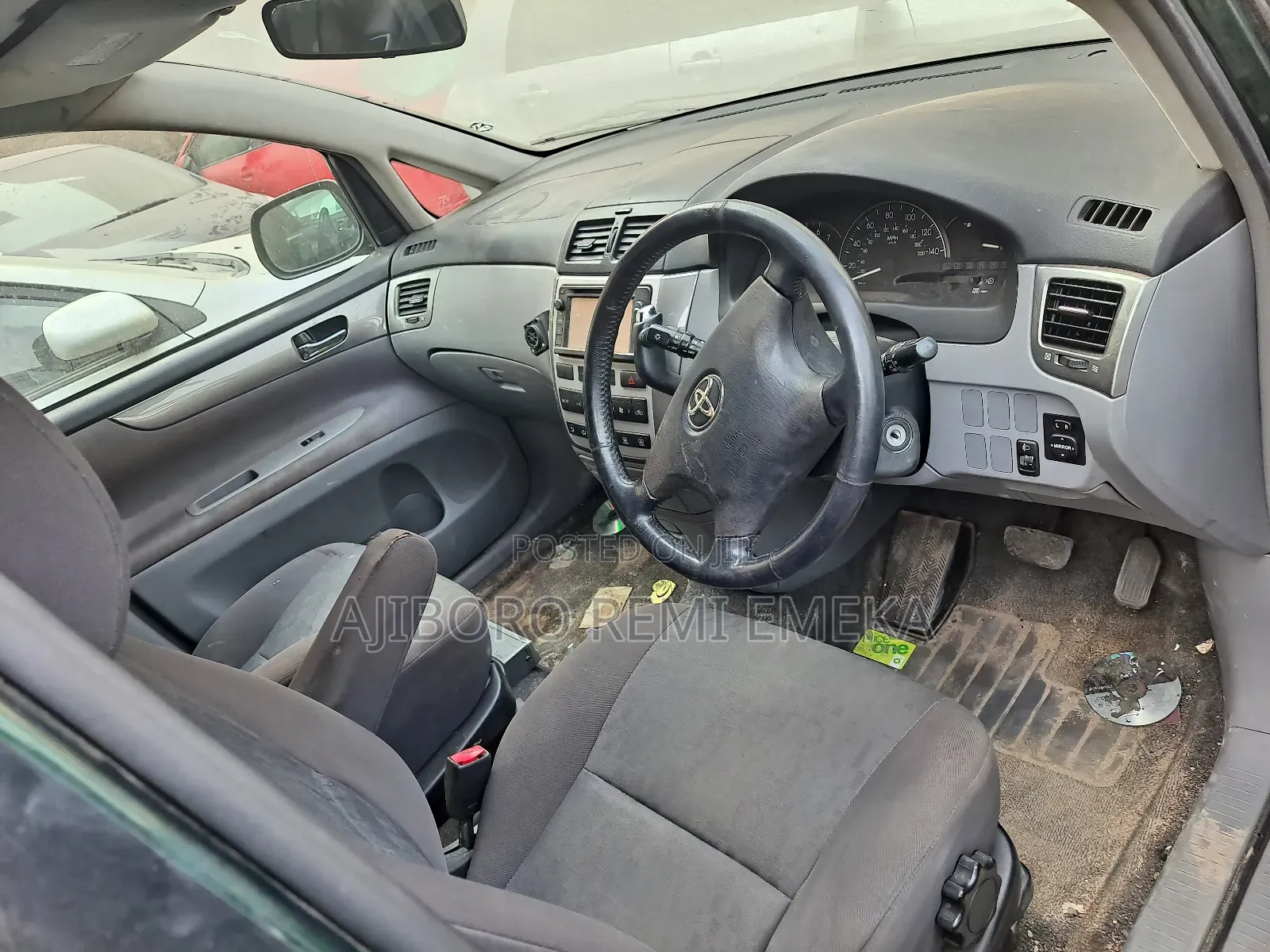 Toyota Avensis Verso 2.0 Petrol 2003 Green