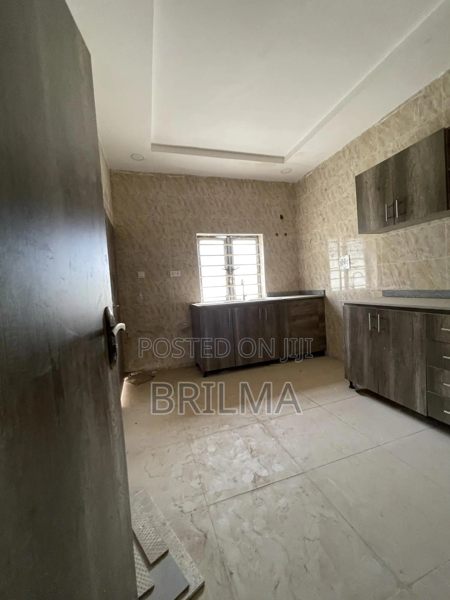 4bdrm Townhouse/Terrace in Katampe (Main) for sale