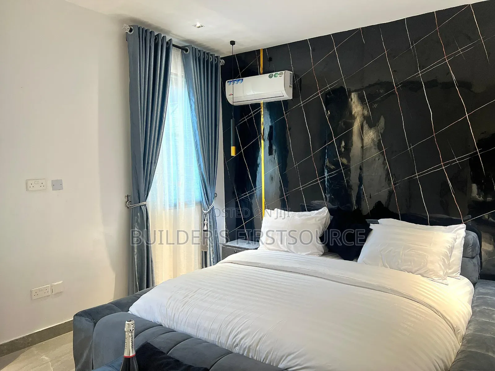 A Brand New Luxury 1 Bedroom With 2 Balconies, Swimming Pool
