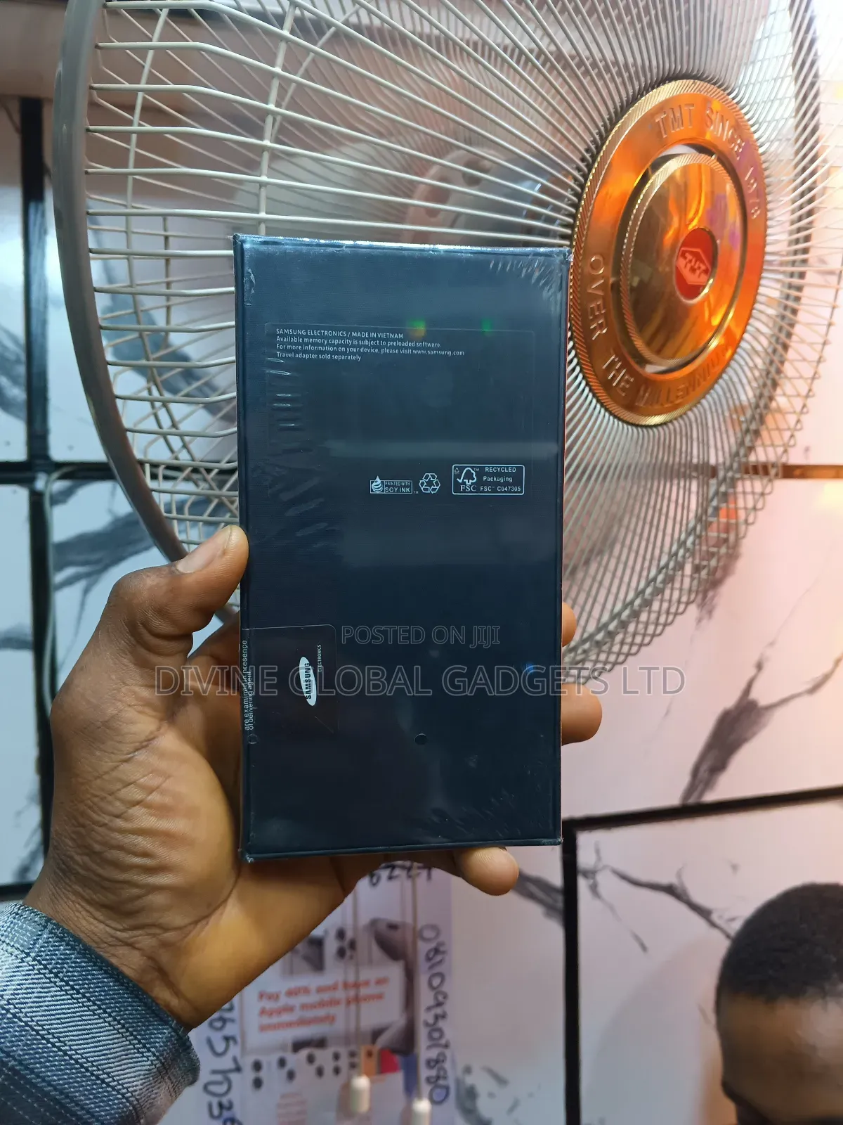 New Samsung Galaxy S22 5G 256 GB Green