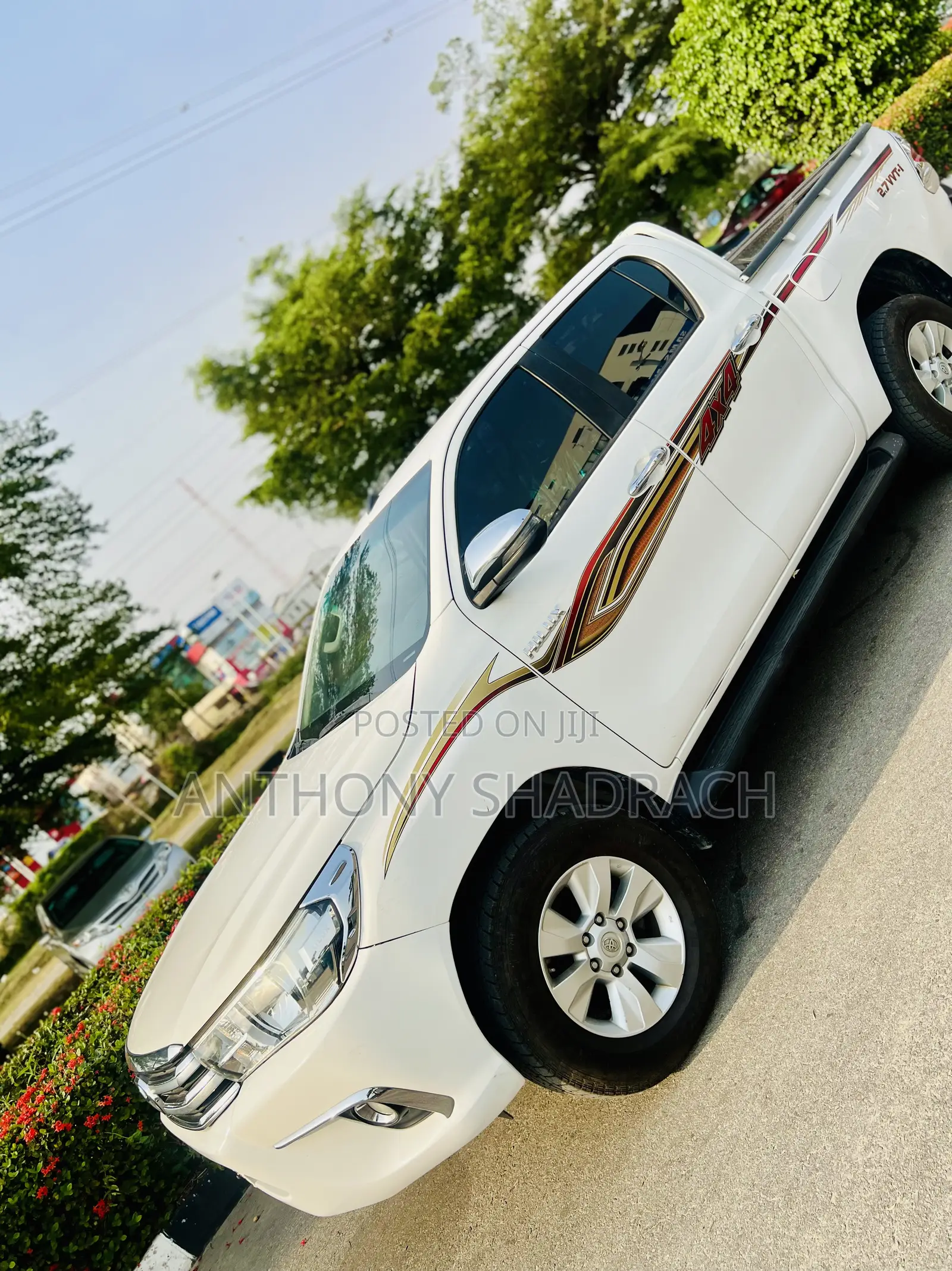 Toyota Hilux 2020 White