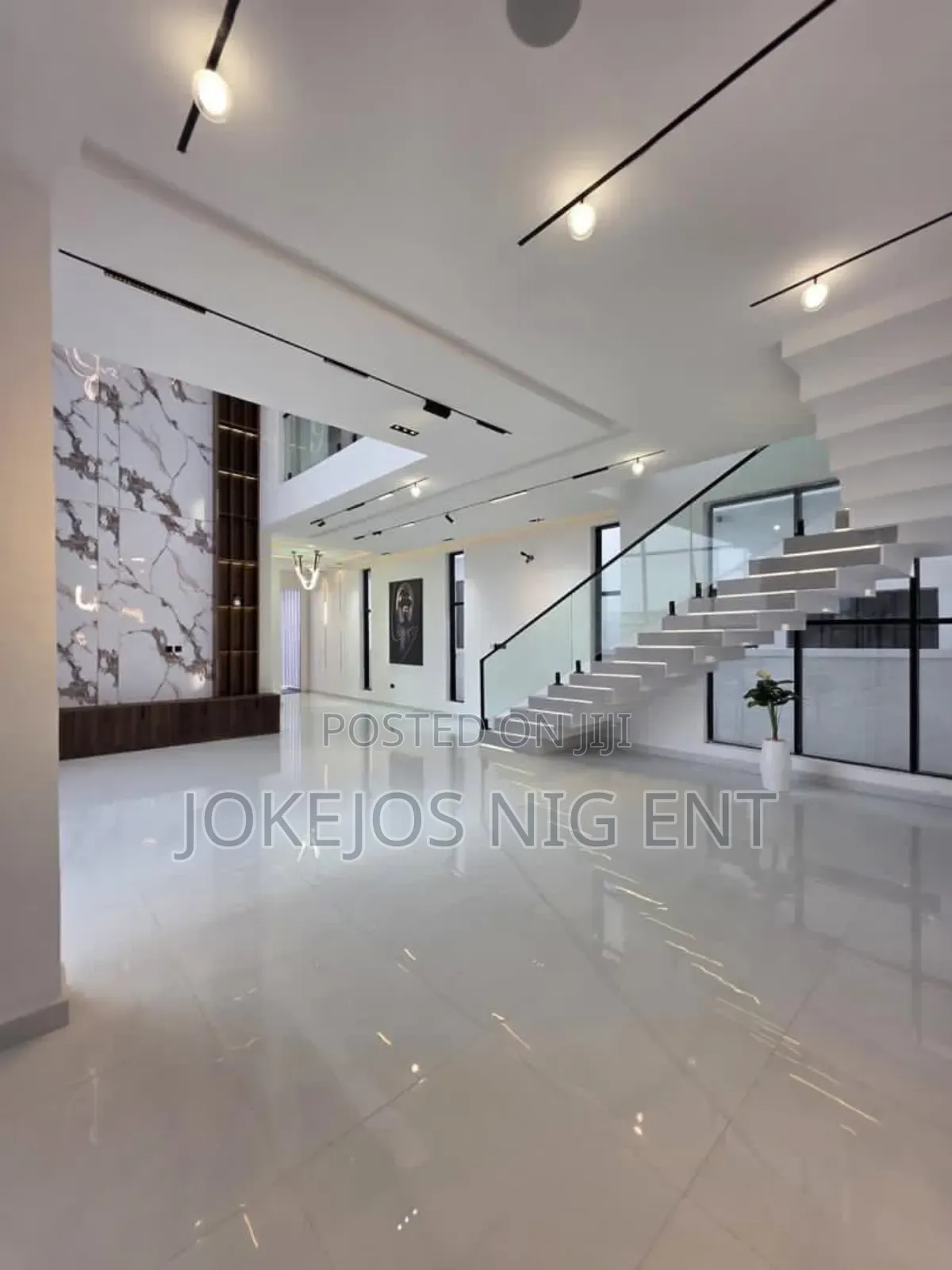 5bdrm Duplex in Chevron Drive Lekki for sale