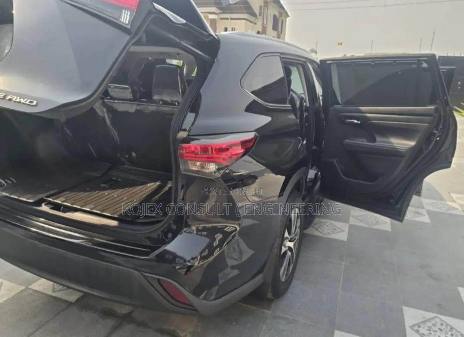 Toyota Highlander XLE 2022 Black