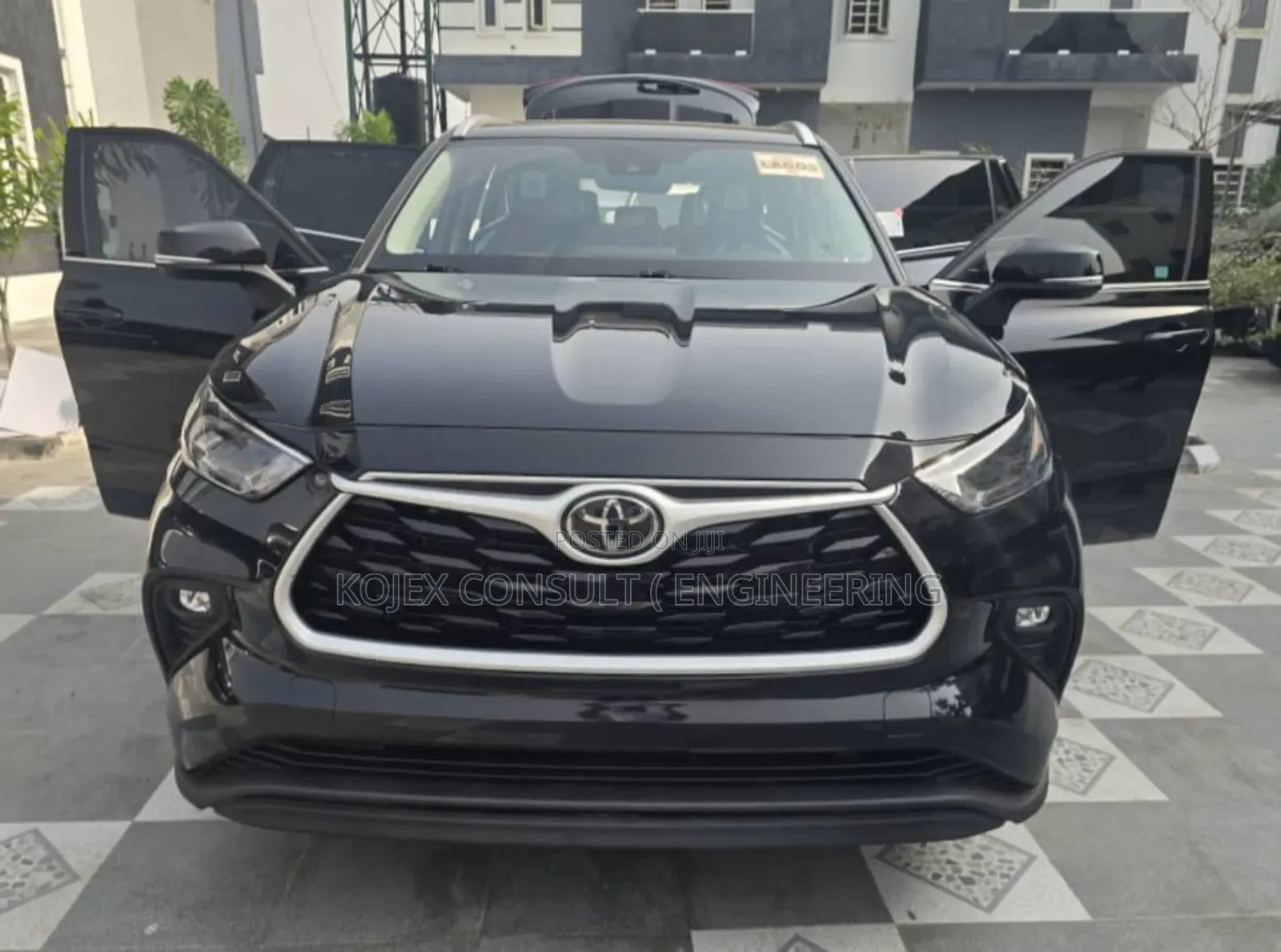 Toyota Highlander XLE 2022 Black