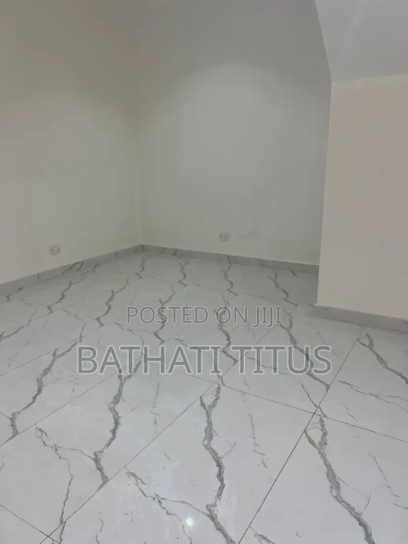 5bdrm Duplex in Life Camp for rent