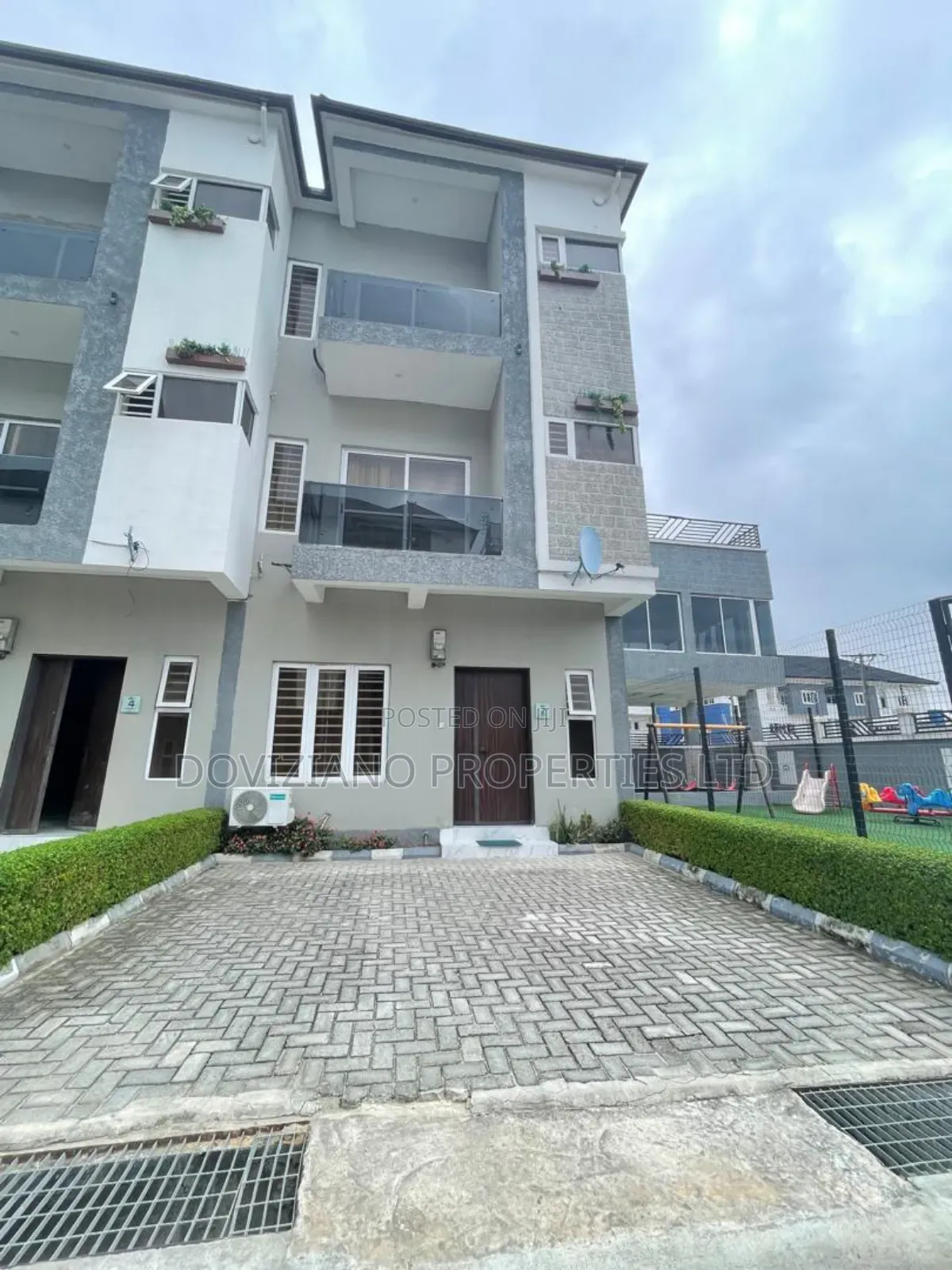 4bdrm Duplex in Ikate for sale
