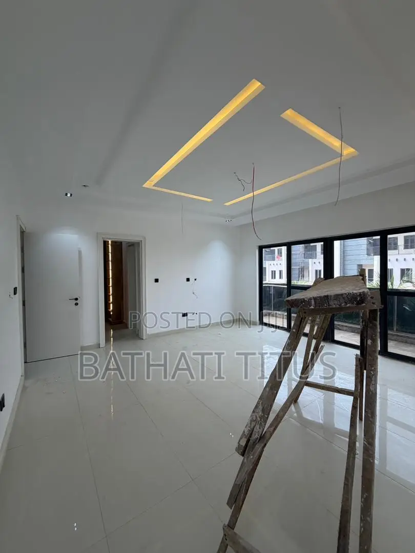 4bdrm Duplex in Kado for sale
