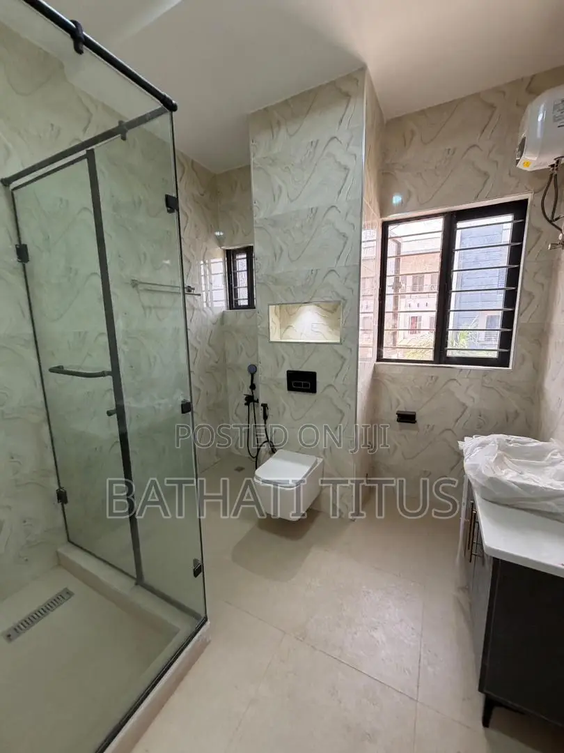 4bdrm Duplex in Kado for sale