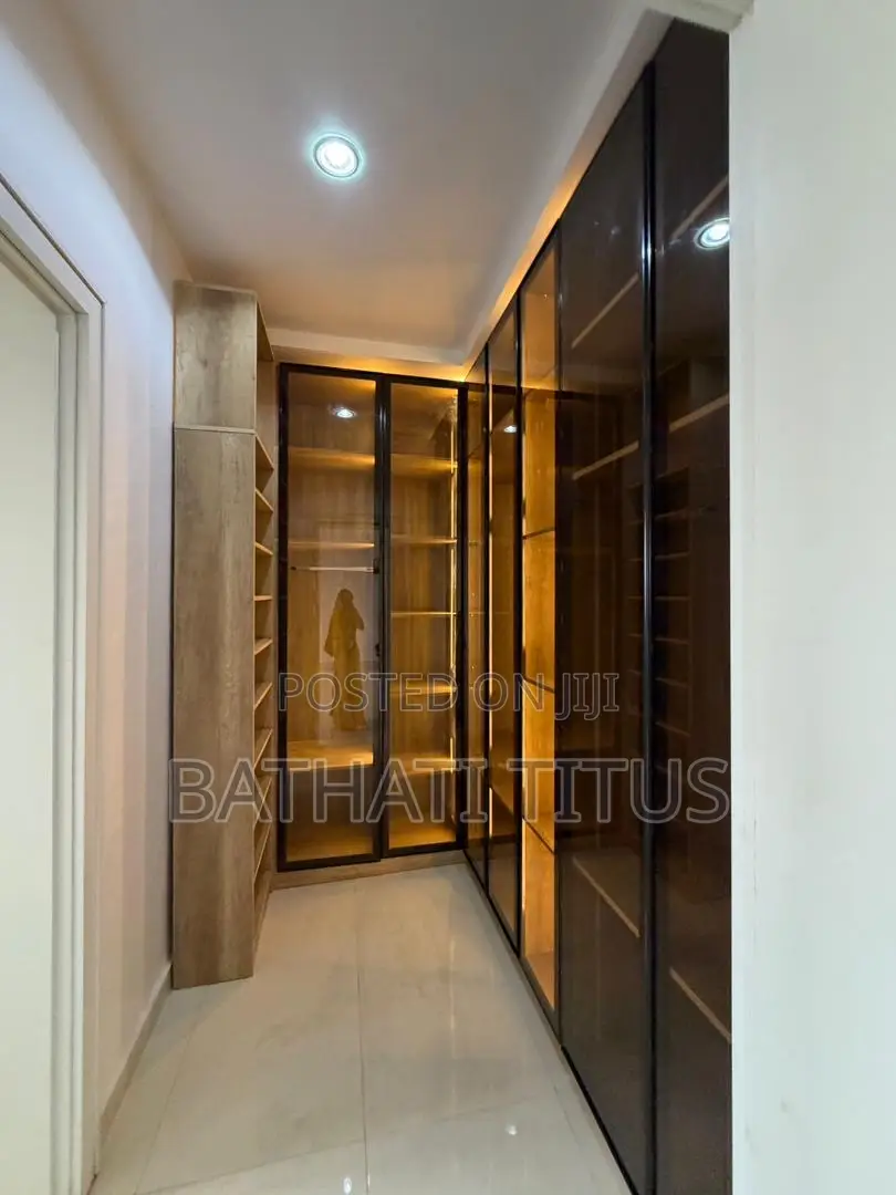 4bdrm Duplex in Kado for sale