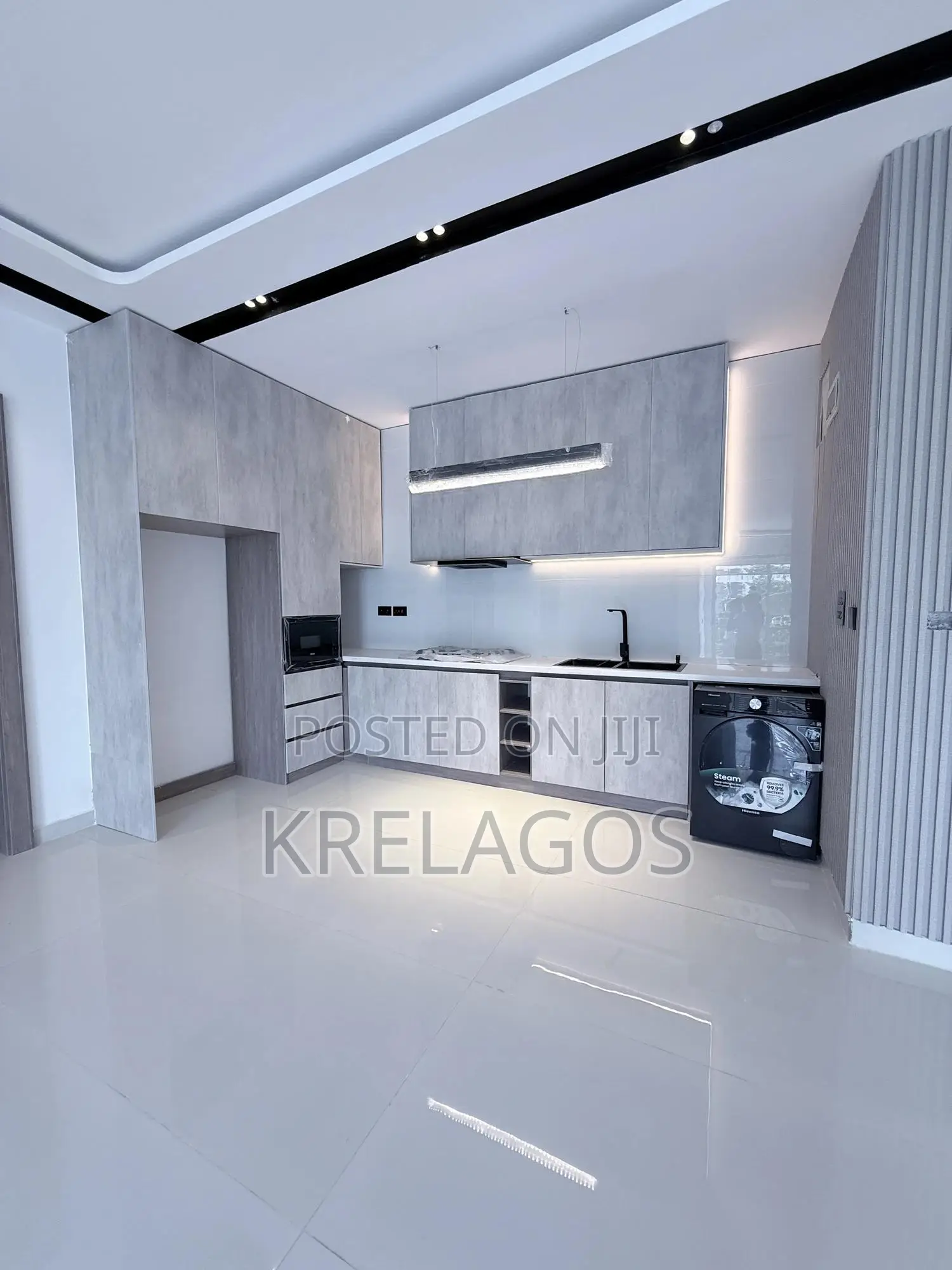 2bdrm Apartment in Lekki Phase 1 for sale