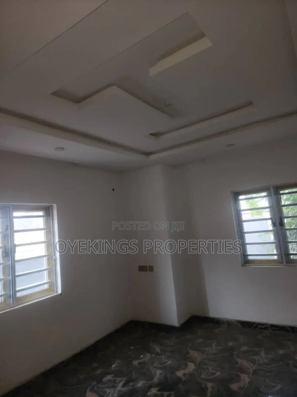 4bdrm Bungalow in Ayegore, Akala Express for sale