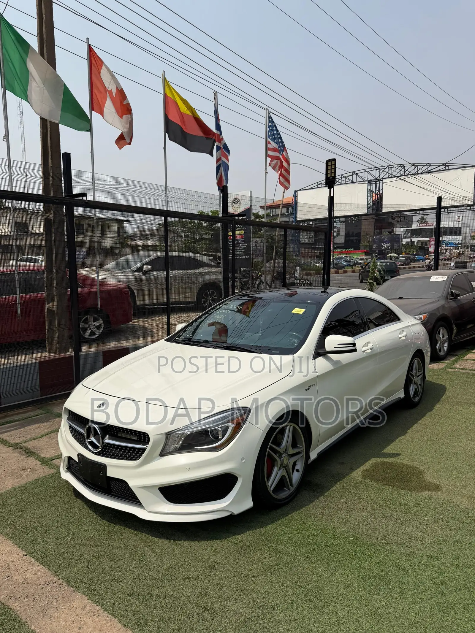 Mercedes-Benz CLA-Class CLA 250 4MATIC Sedan 2014 White