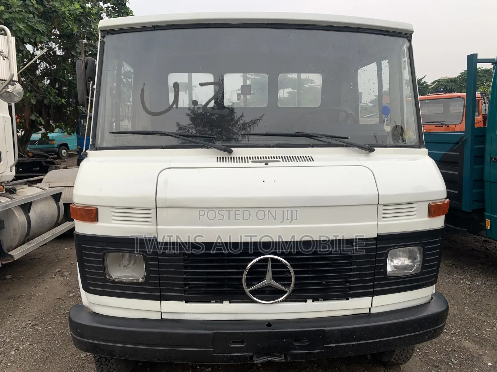 Mercedes-Benz 608 Truck