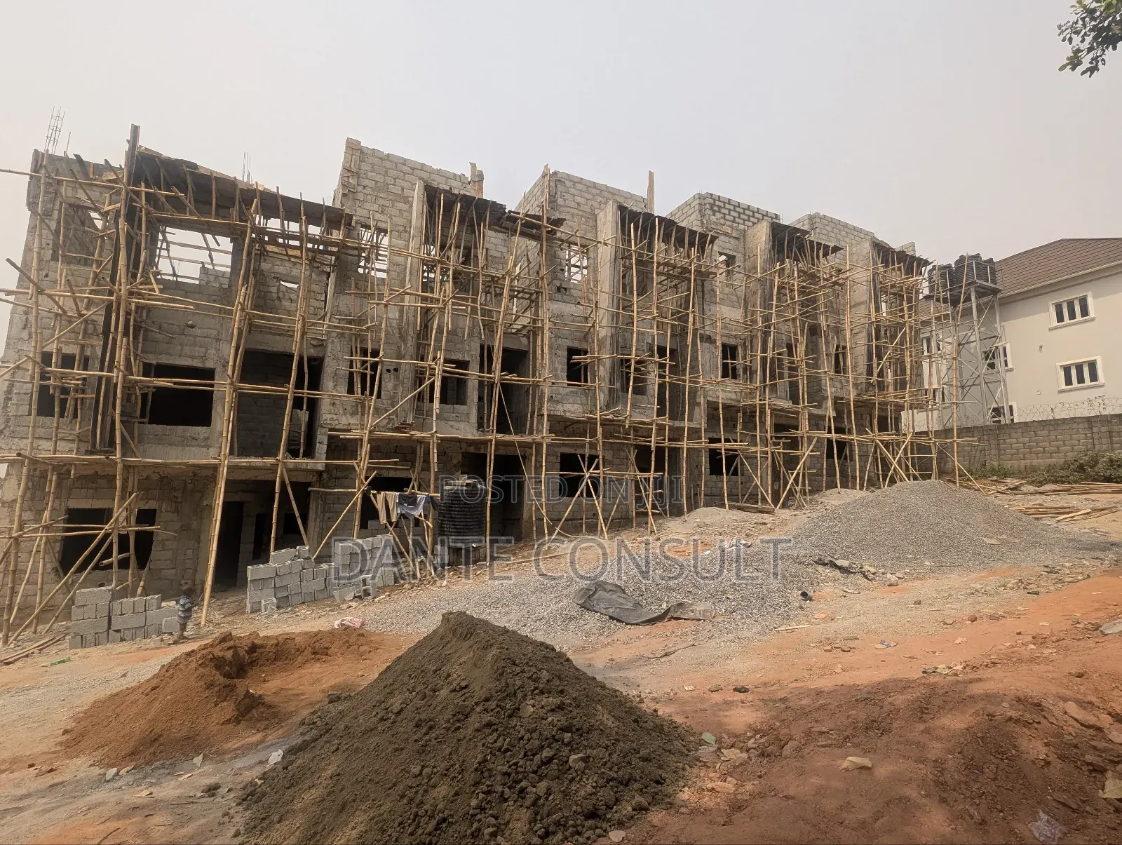 4bdrm Duplex In Kaura For Sale