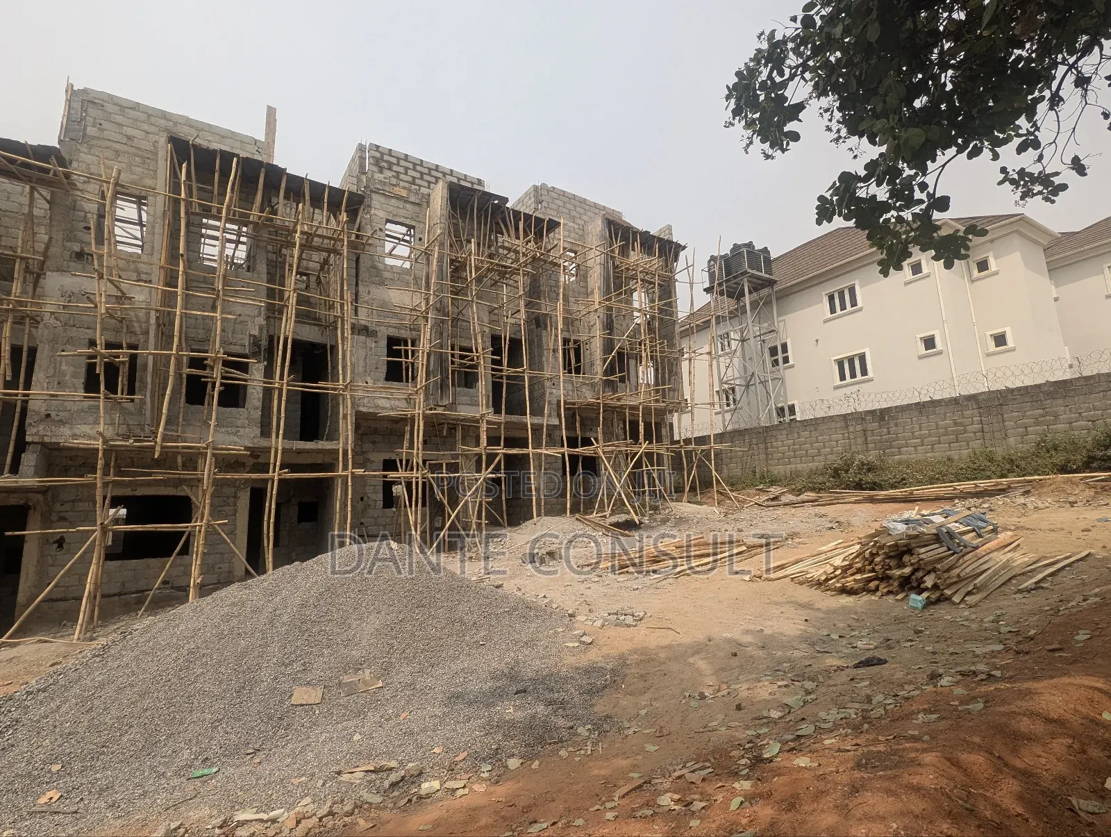 4bdrm Duplex In Kaura For Sale
