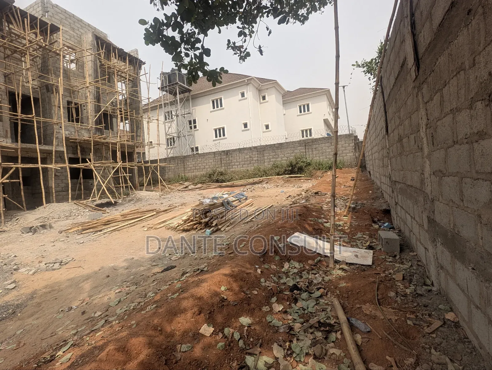 4bdrm Duplex In Kaura For Sale