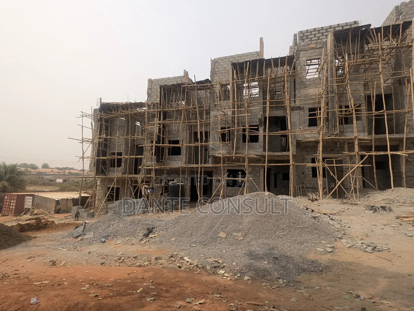 4bdrm Duplex In Kaura For Sale