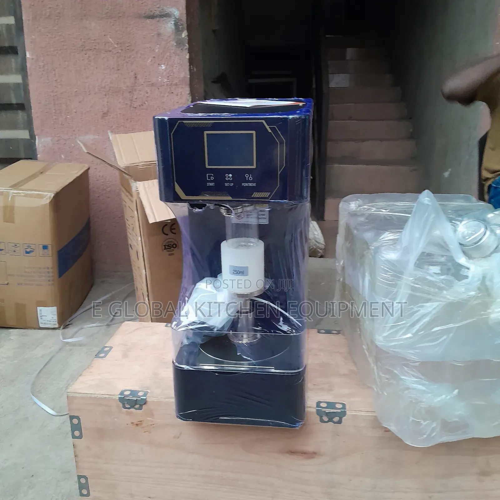 Three Nozzle Can Sealer Machine Available