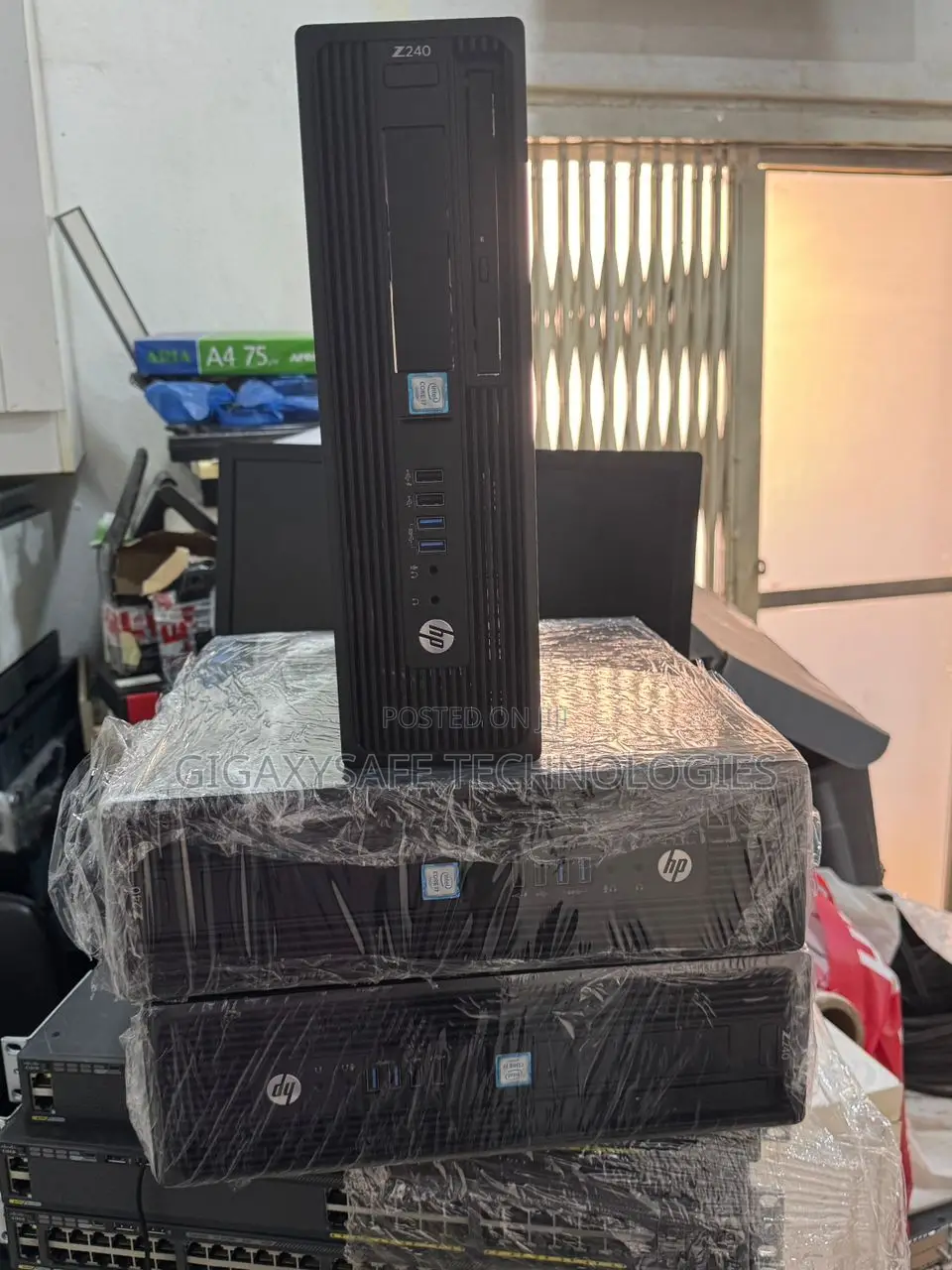 Desktop Computer HP Z240 4GB Intel Core I7 HDD+SSD 256GB