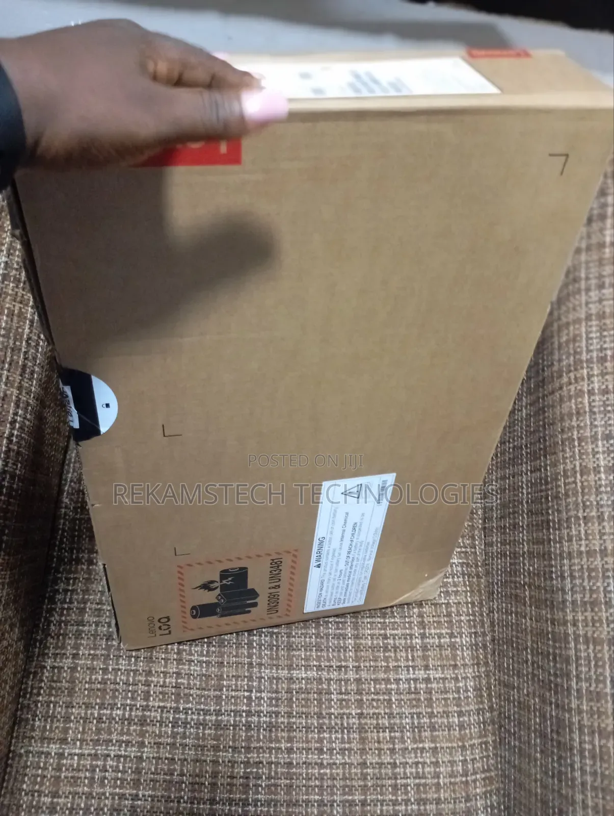 New Laptop Lenovo LOQ 15IRH8 24GB Intel Core I7 SSD 1T