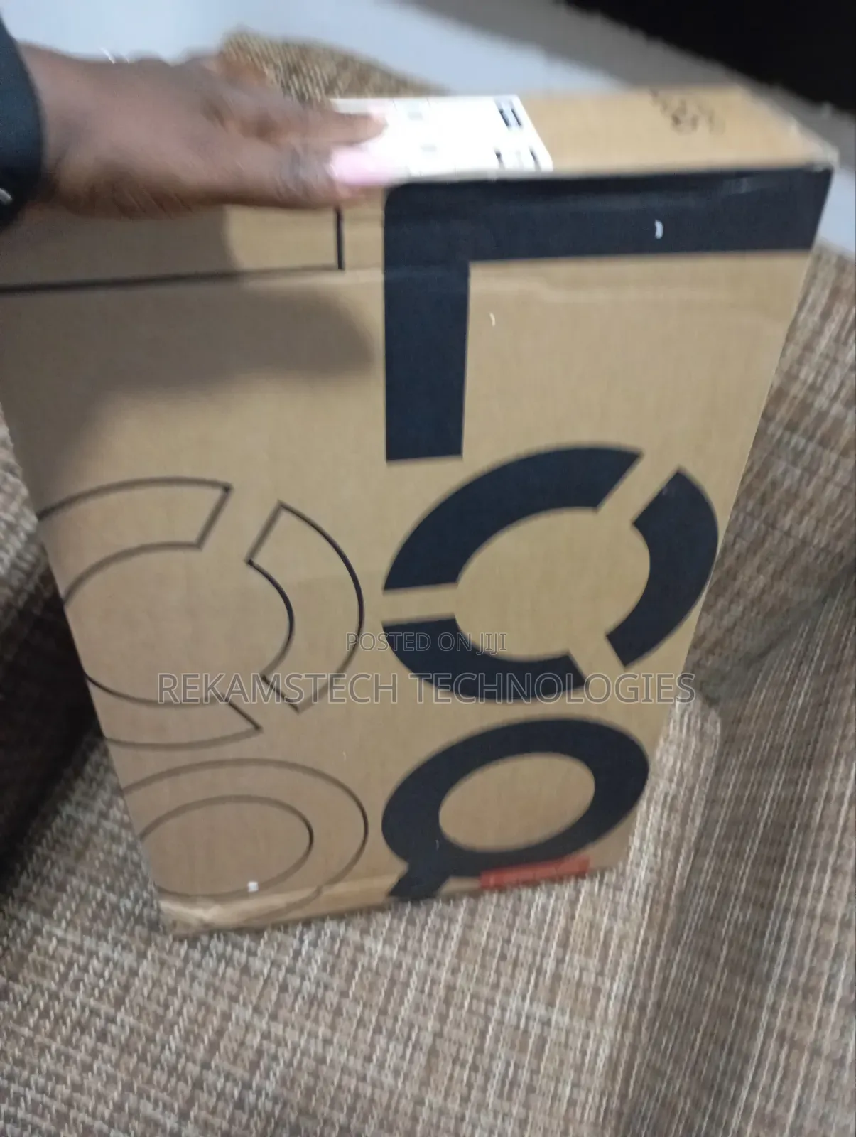 New Laptop Lenovo LOQ 15IRH8 24GB Intel Core I7 SSD 1T