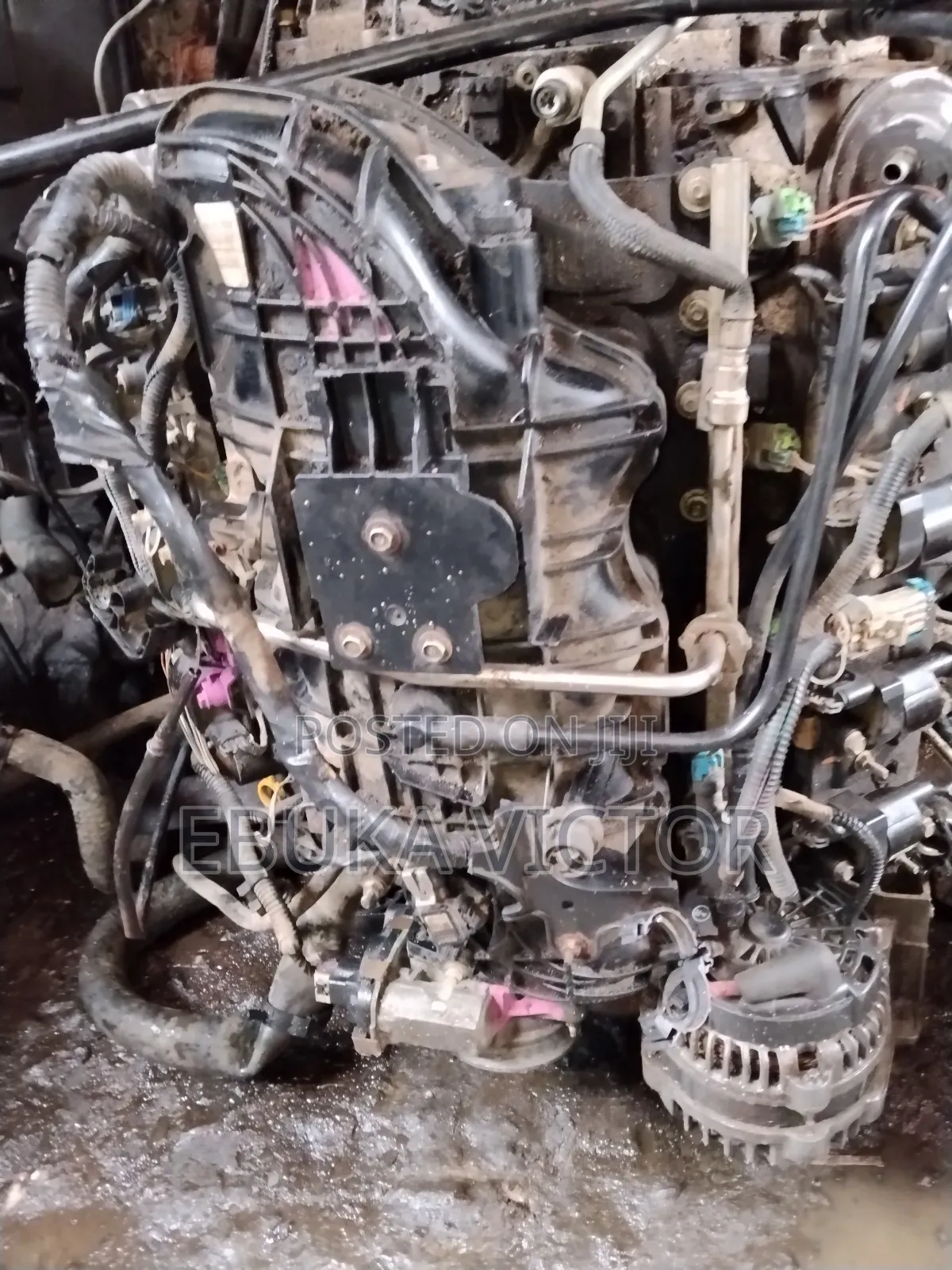 Engine and Gearbox Chevorlet Avalanche 2010 Model 15 Pin Gearbox